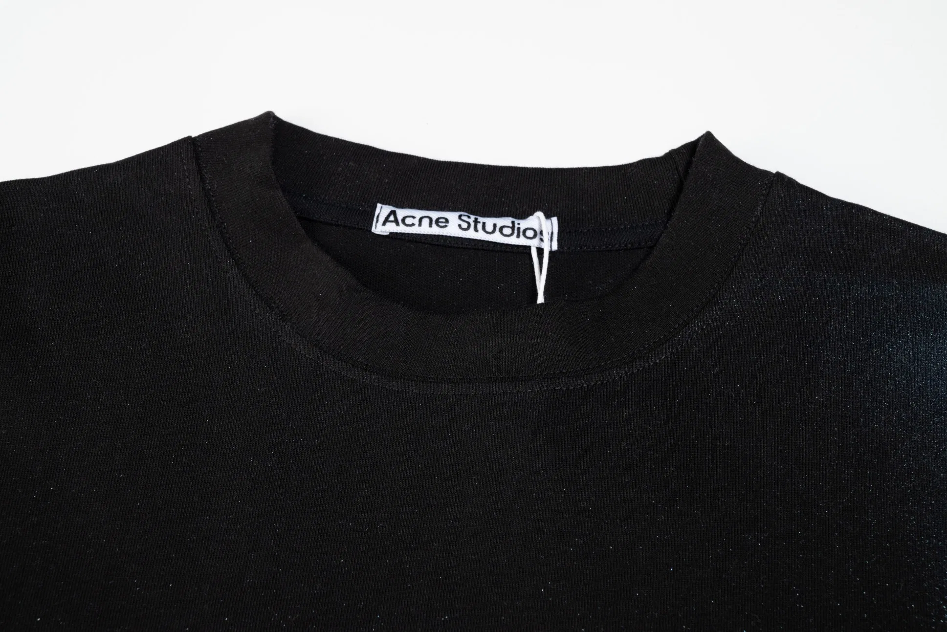 ACNE 27FW OGLIRMF 005 반팔티셔츠 3