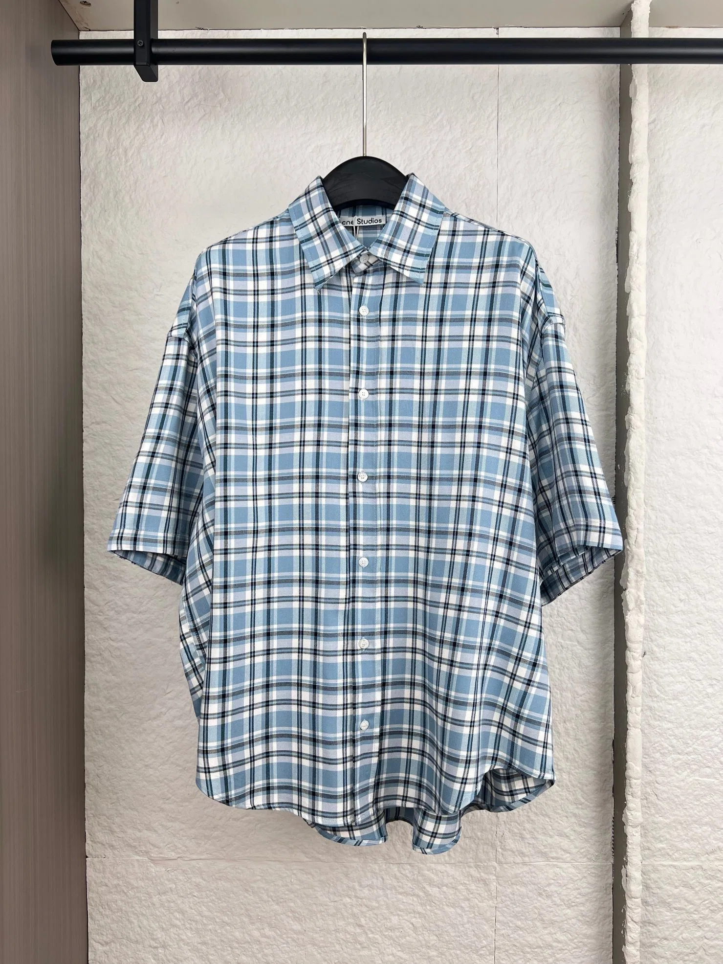 ACNE 27FW OGLIRMF 013 반팔셔츠