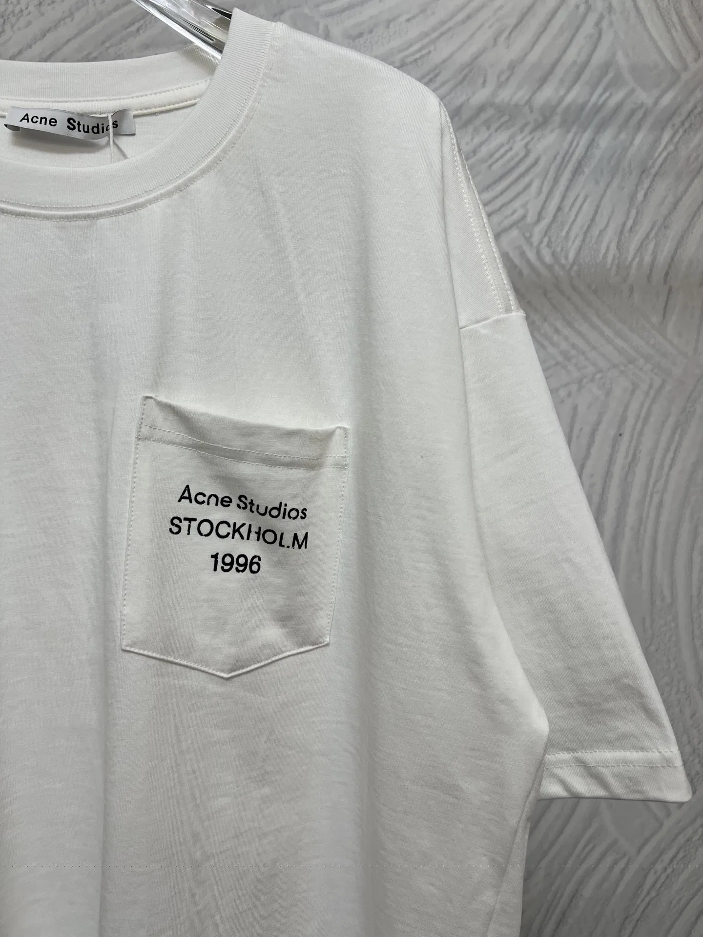 ACNE 27FW OGLIRMF 014 반팔티셔츠 3
