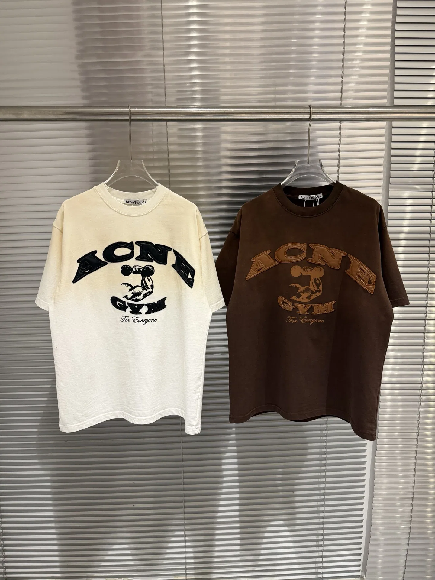 ACNE 27FW OGLIRMF 015 반팔티셔츠