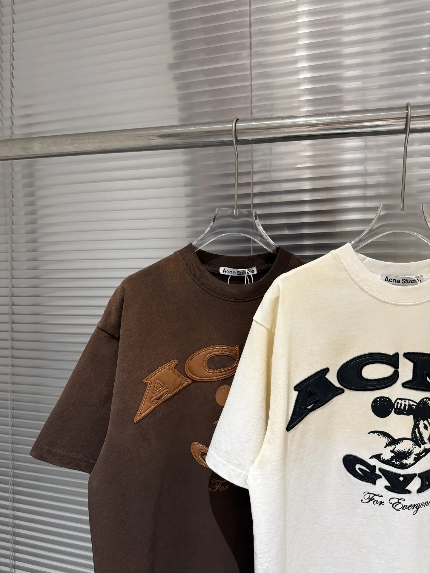 ACNE 27FW OGLIRMF 015 반팔티셔츠 4