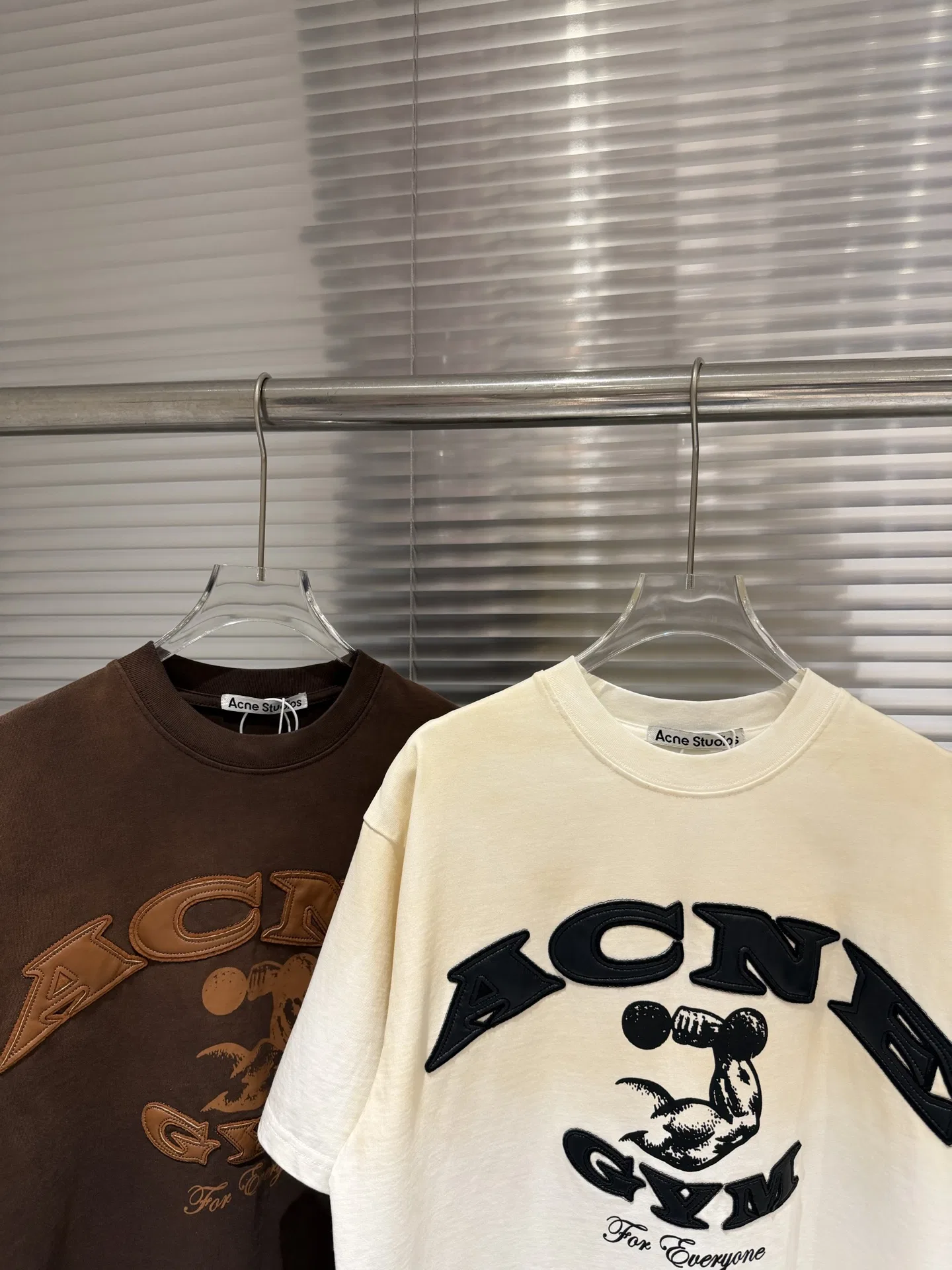 ACNE 27FW OGLIRMF 015 반팔티셔츠 5