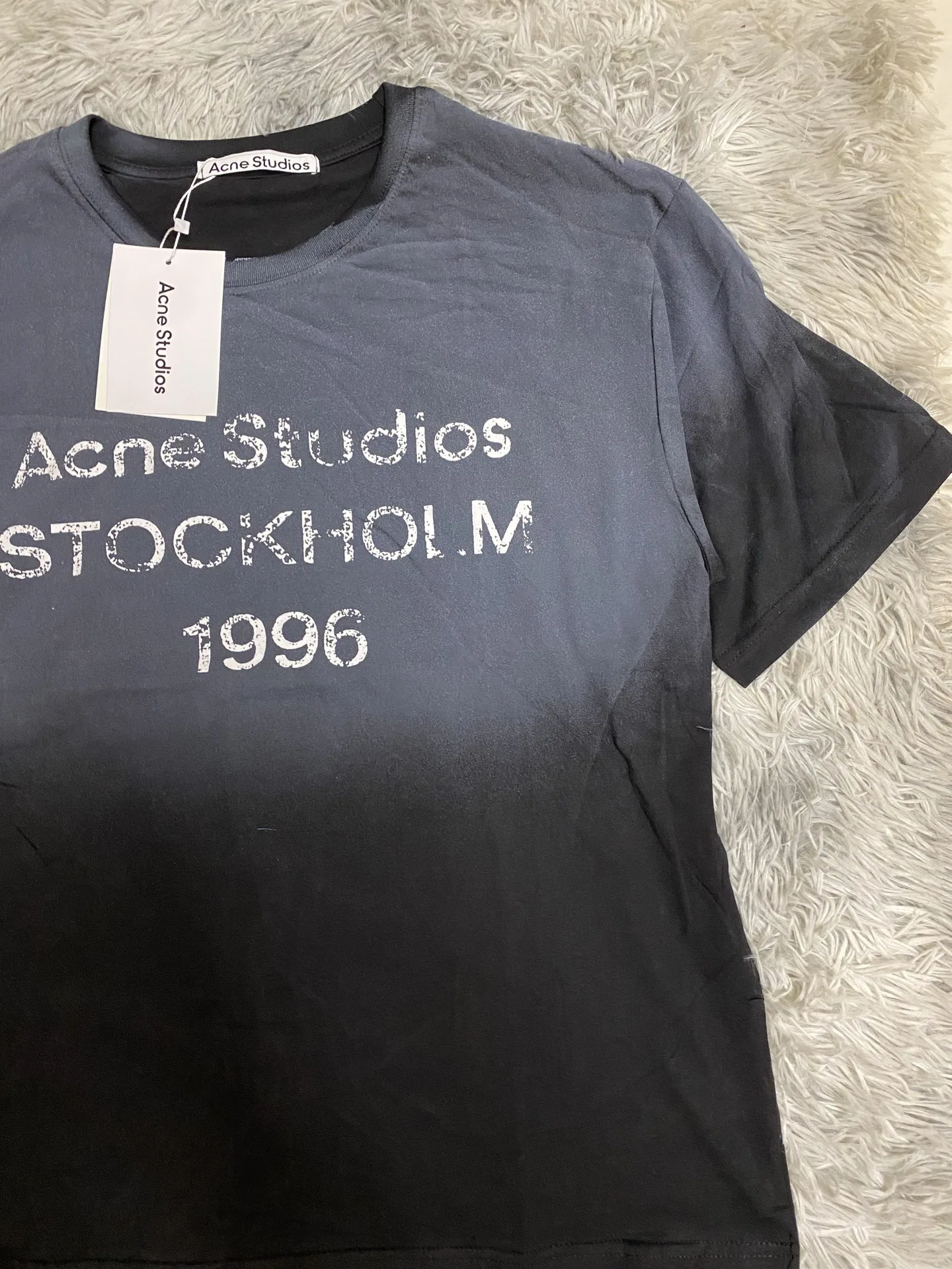 ACNE 27FW OGLIRMF 017 반팔티셔츠 4