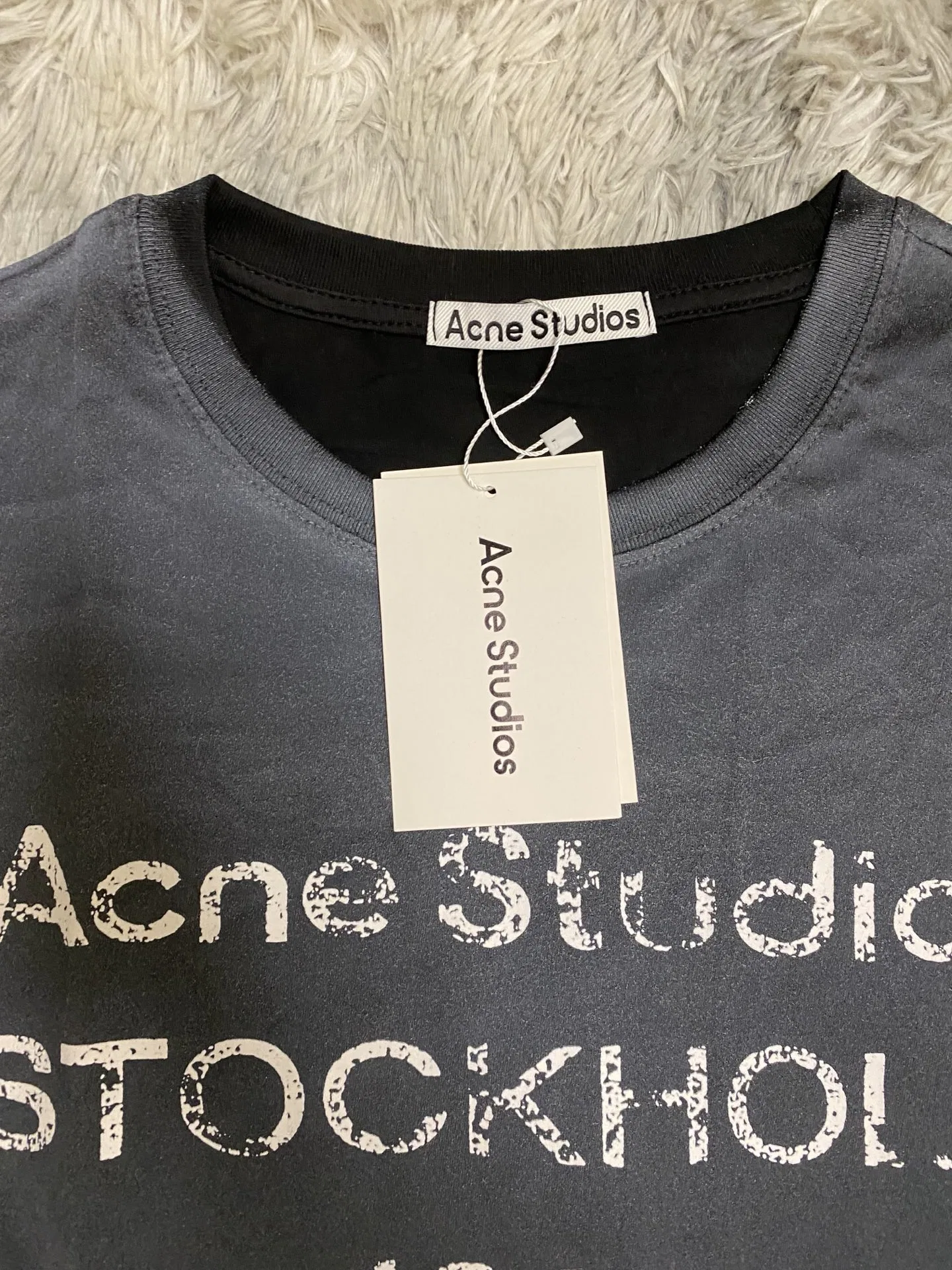ACNE 27FW OGLIRMF 018 롱슬리브 4