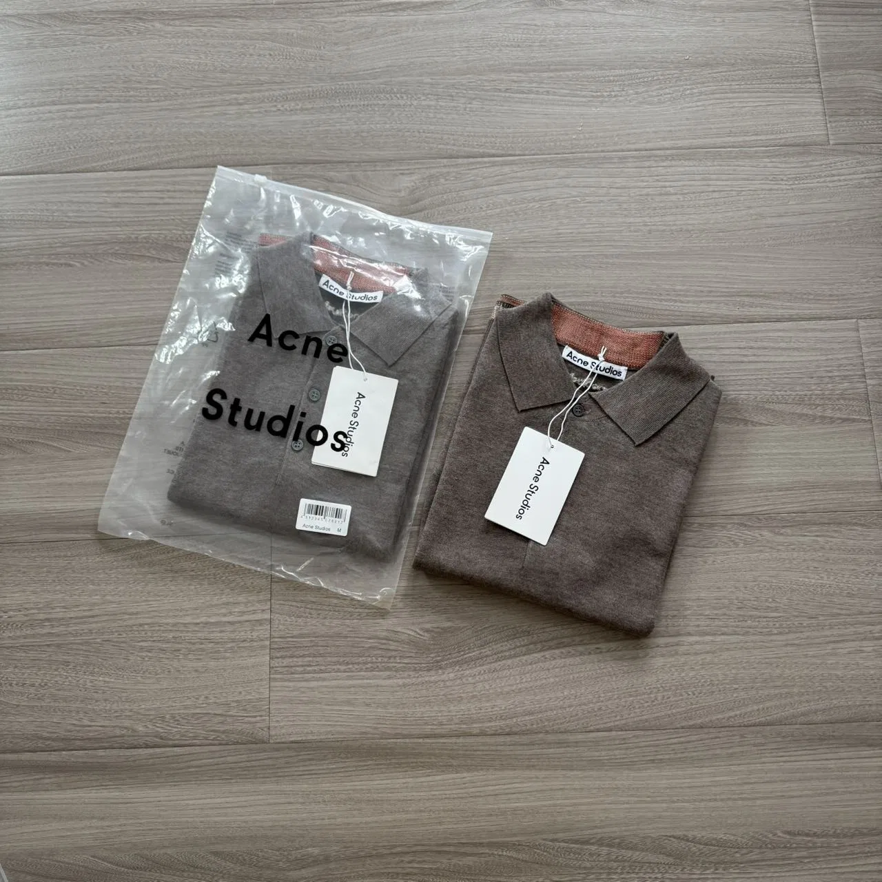 ACNE 27FW RVYVYXA 009 폴로반팔티셔츠 3