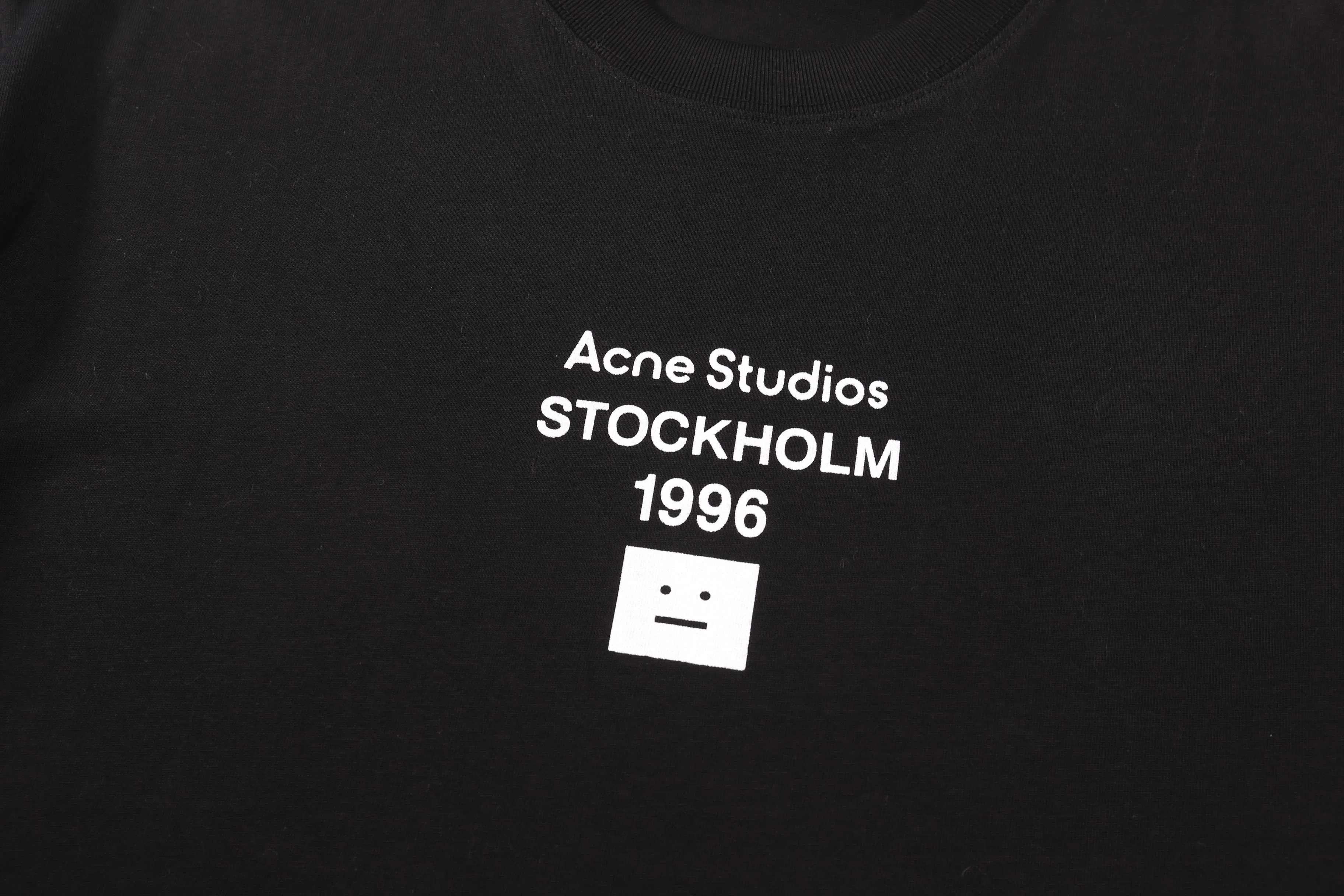 ACNE 27FW VRUKKZV 008 반팔티셔츠 3