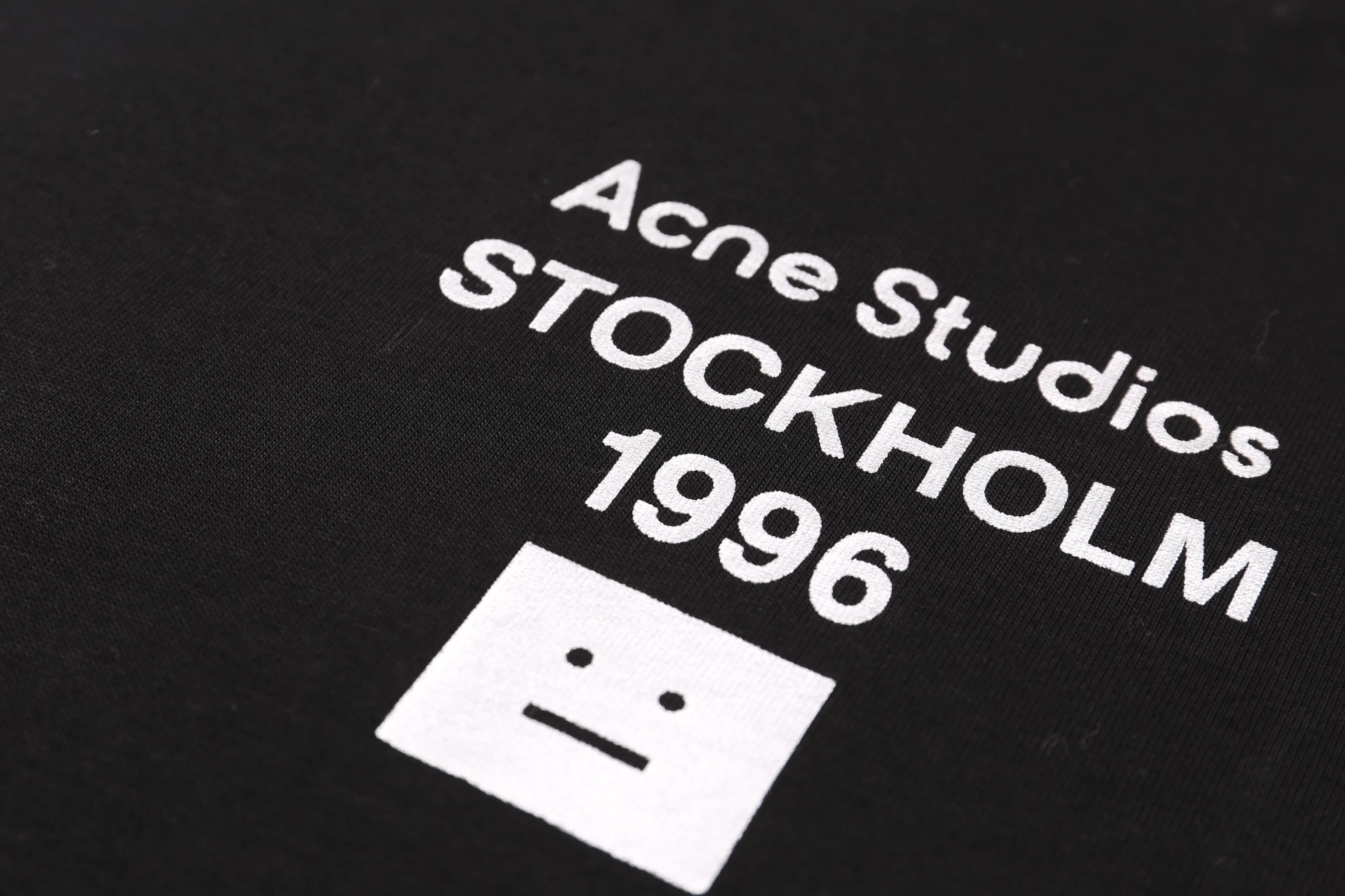 ACNE 27FW VRUKKZV 008 반팔티셔츠 4