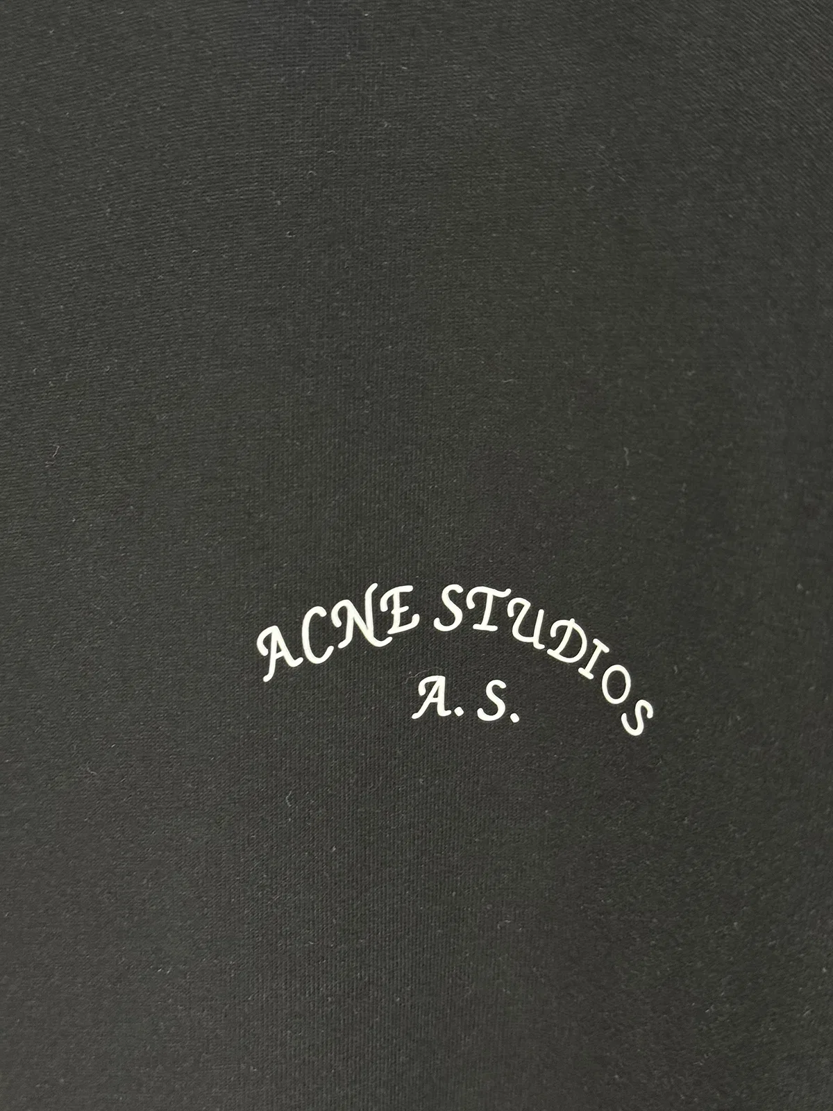 ACNE 27FW VRUKKZV 010 반팔티셔츠 4