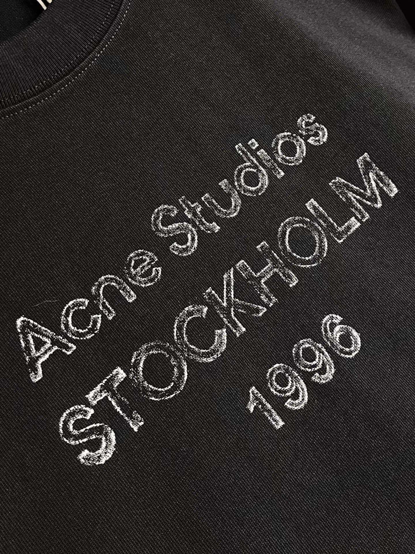 ACNE 27FW YHLNMXZ 011 반팔티셔츠 3