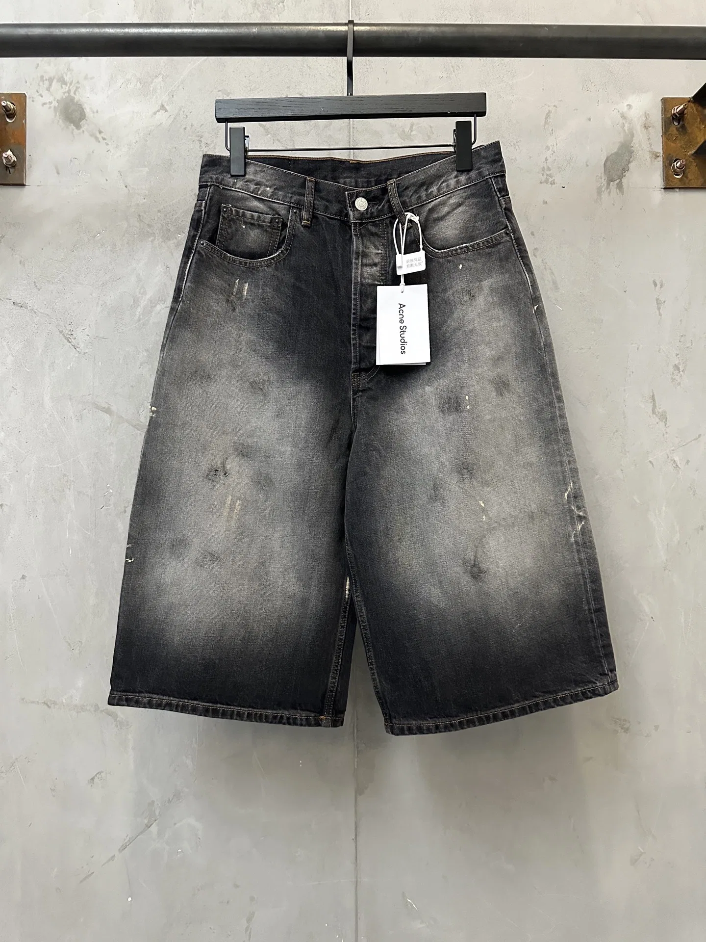 ACNE 27FW ZJFCTMT 002 데님숏츠