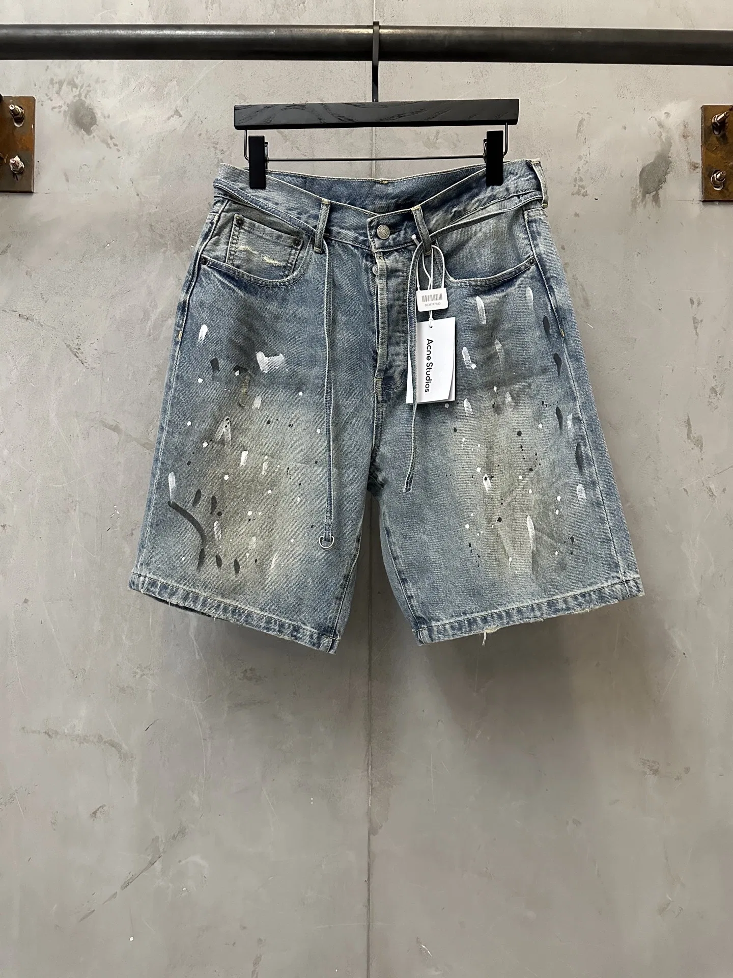 ACNE 27FW ZJFCTMT 004 데님숏츠