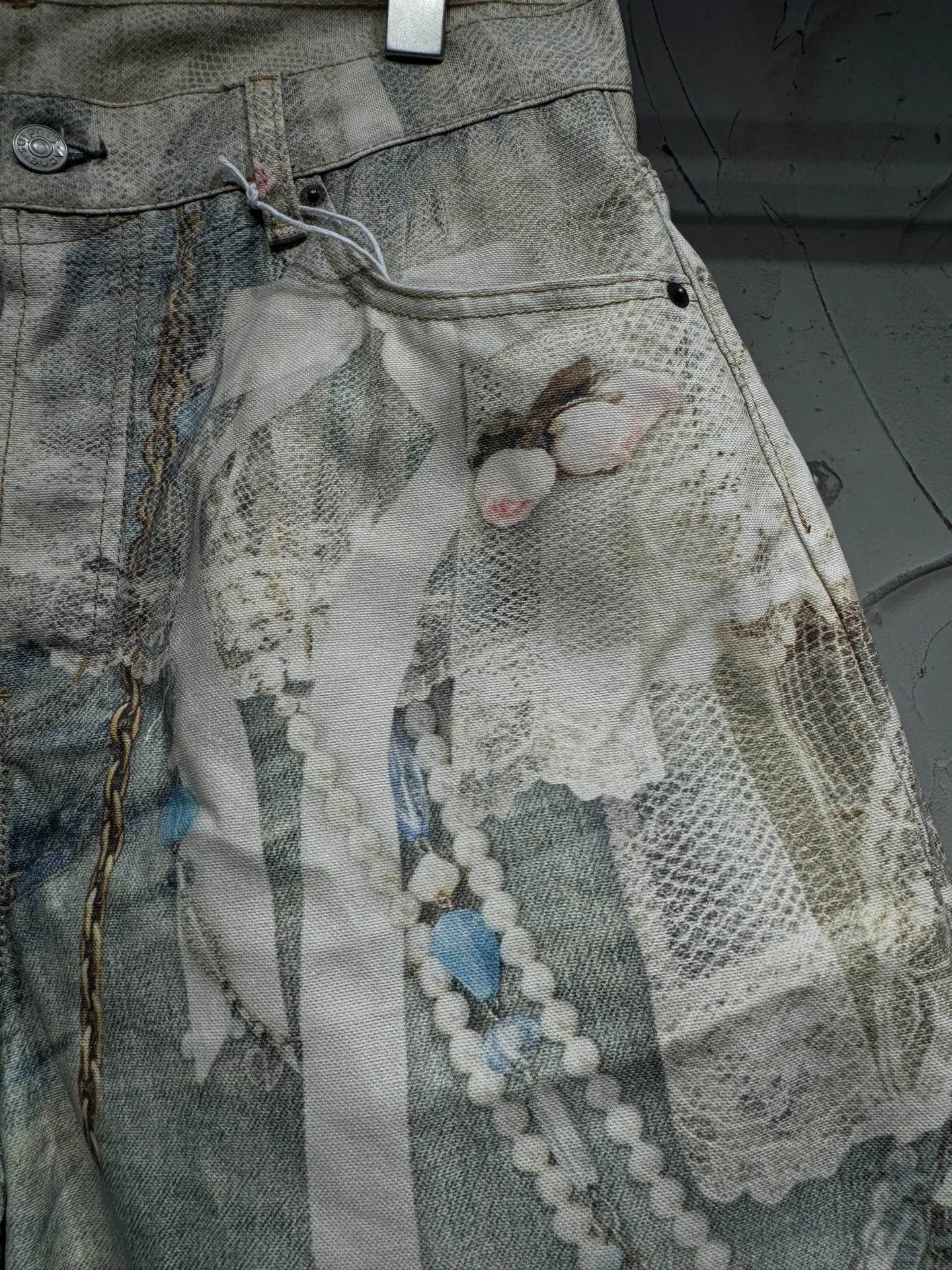 ACNE 27FW ZJFCTMT 006 데님숏츠 5