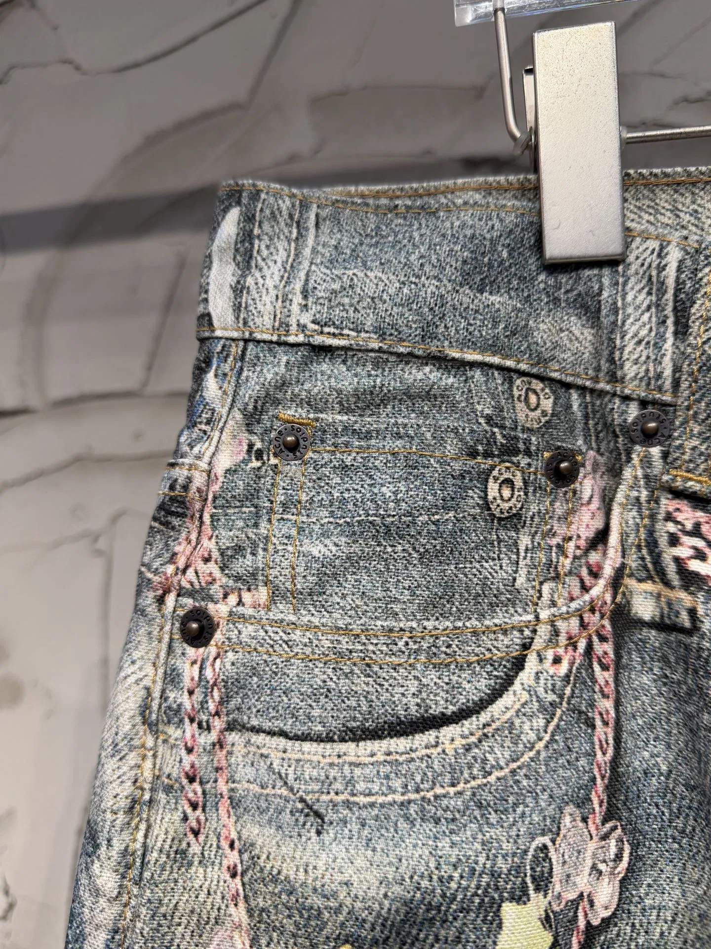 ACNE 27FW ZJFCTMT 007 데님숏츠 3