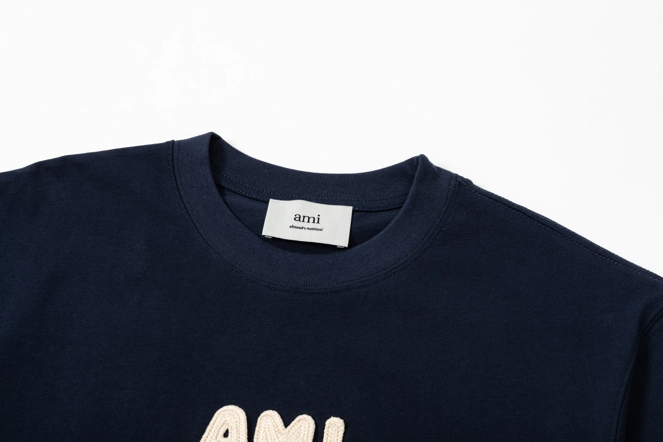AMI 27FW IRQTADJ 002 반팔티셔츠 4