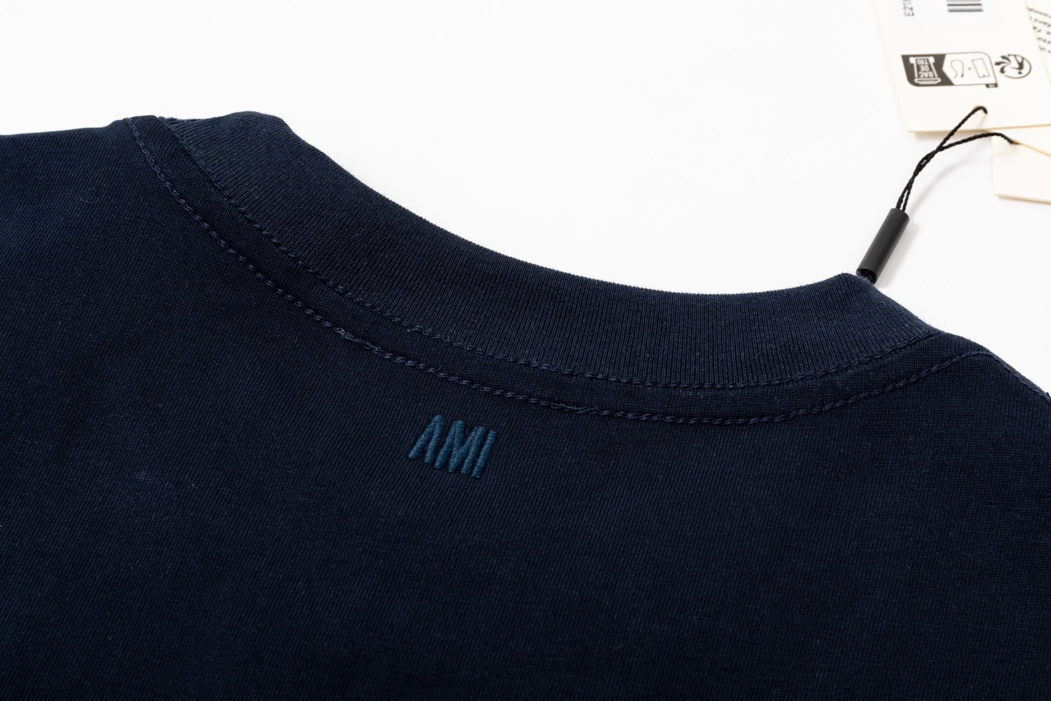 AMI 27FW IRQTADJ 002 반팔티셔츠 5