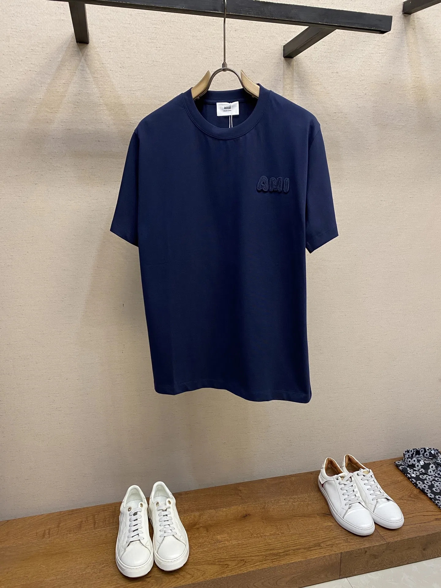 AMI 27FW YVJJGOR 005 반팔티셔츠