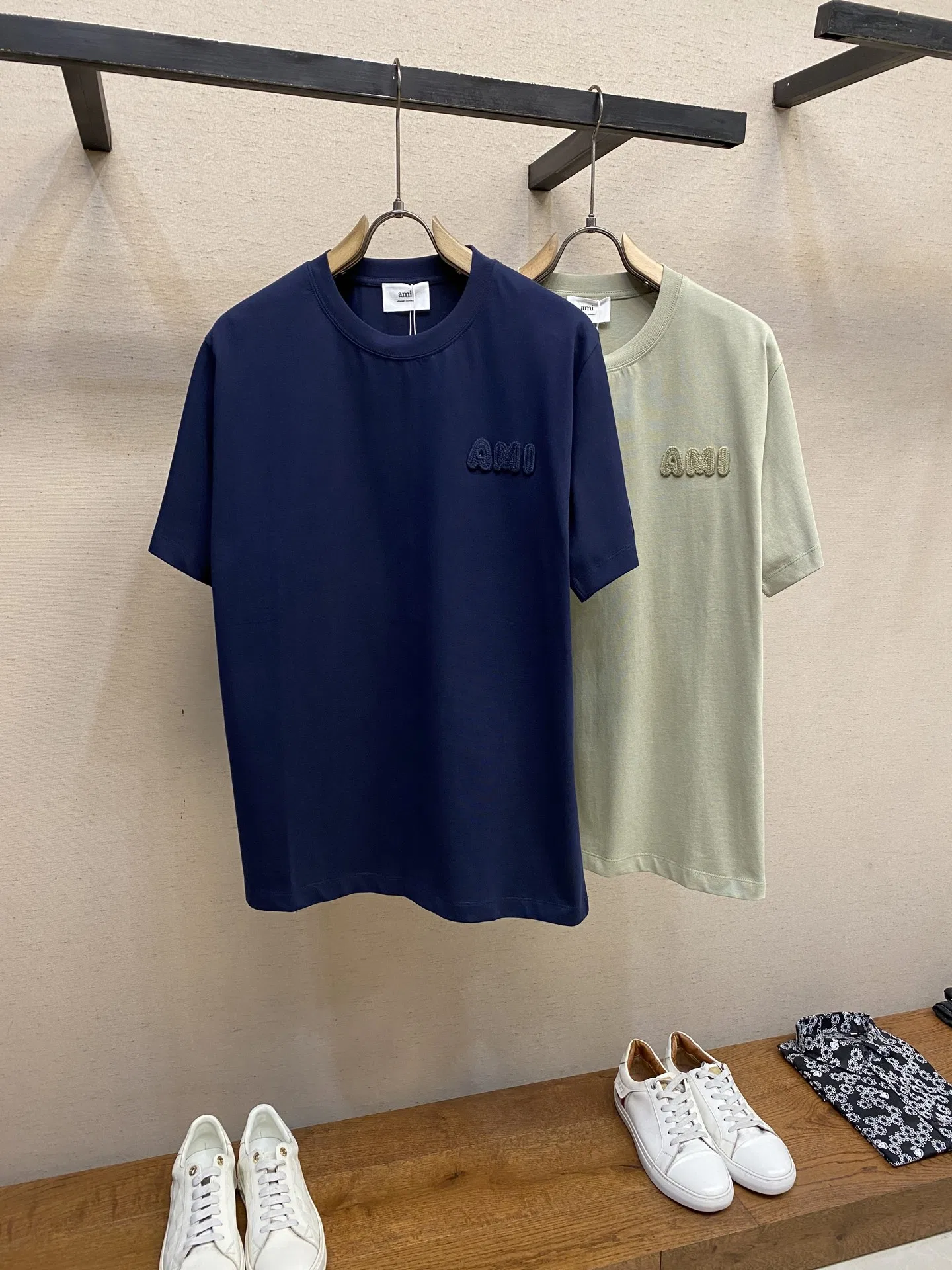 AMI 27FW YVJJGOR 005 반팔티셔츠 3
