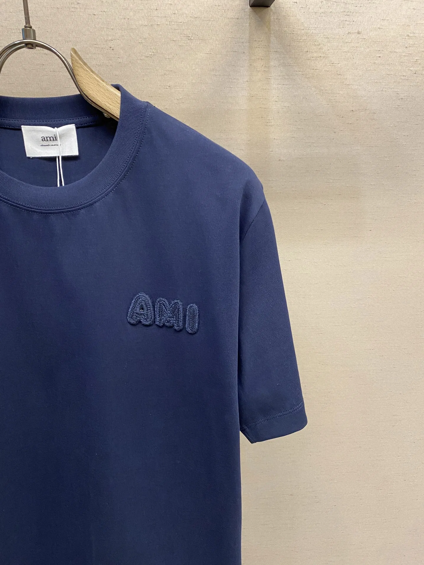 AMI 27FW YVJJGOR 005 반팔티셔츠 4