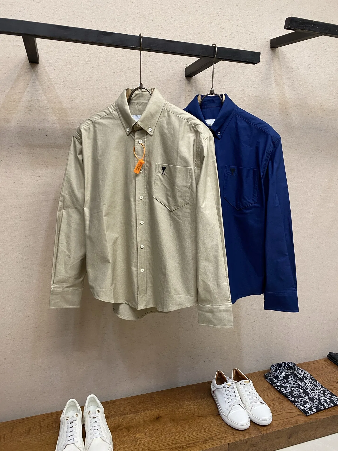 AMI 27FW YVJJGOR 007 셔츠 3