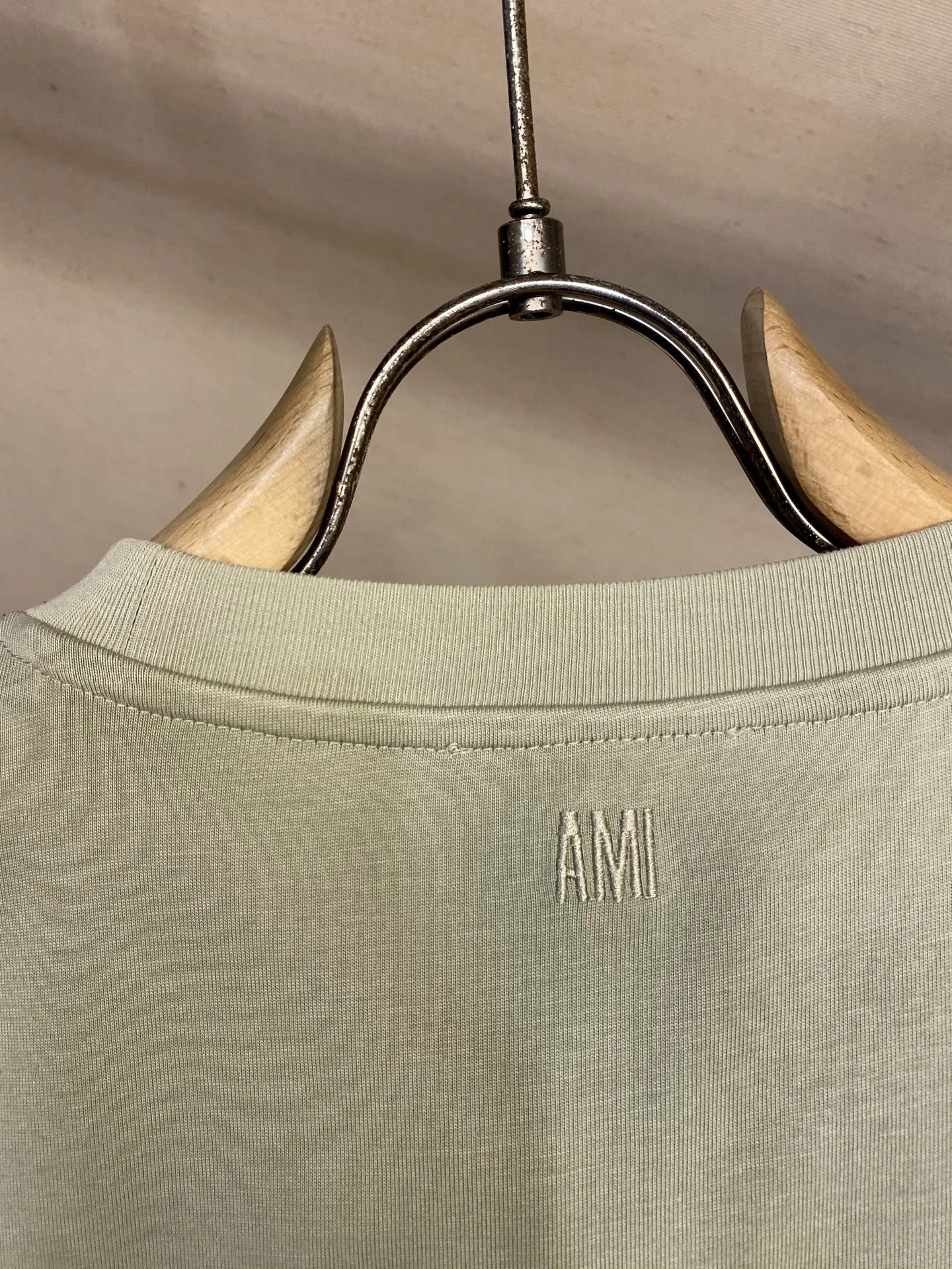 AMI 27FW YVJJGOR 008 반팔티셔츠 6