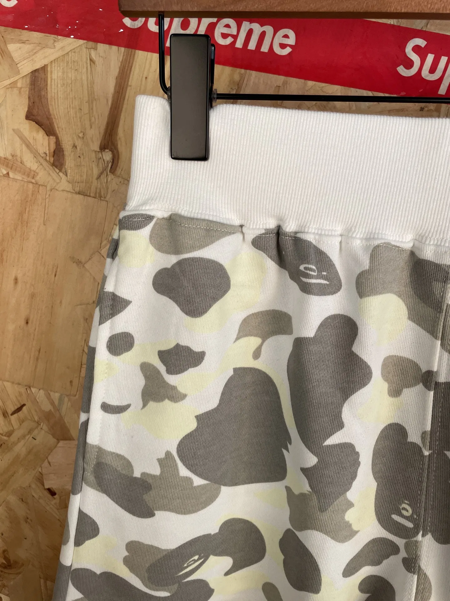 BAPE 27FW PGEXRVF 001 숏츠 3