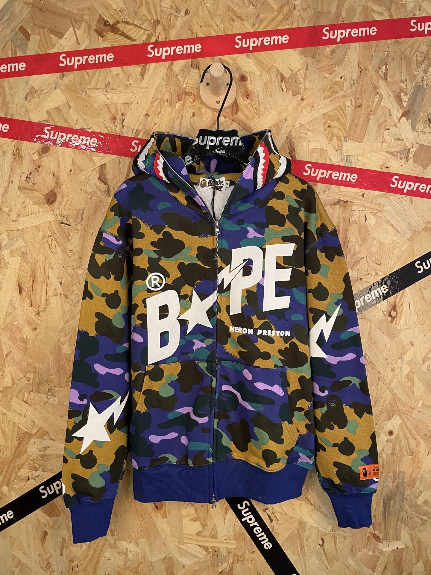BAPE 27FW PGEXRVF 011 집업후드