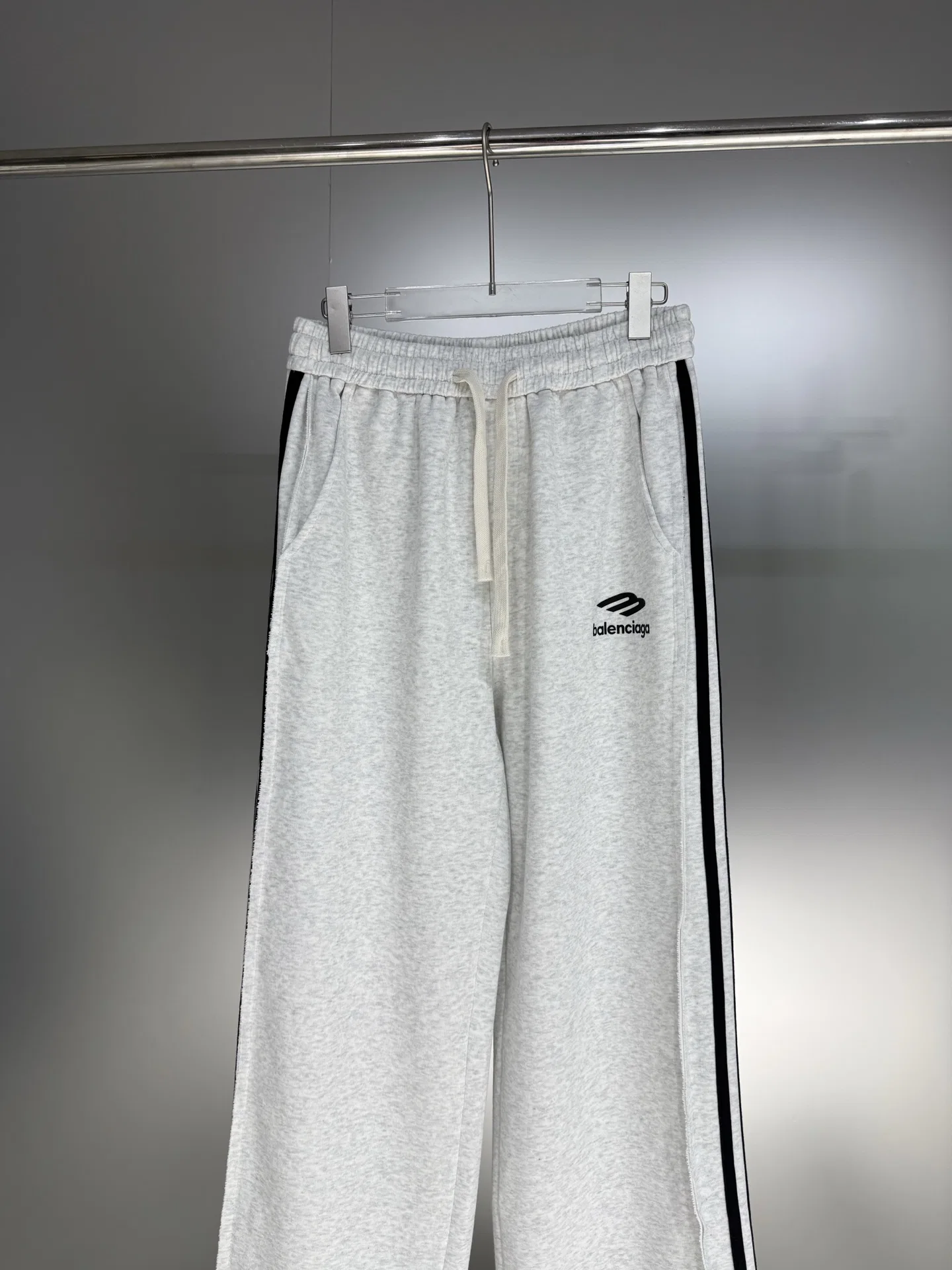 BC 27FW EUQZRXU 009 스웻팬츠 5