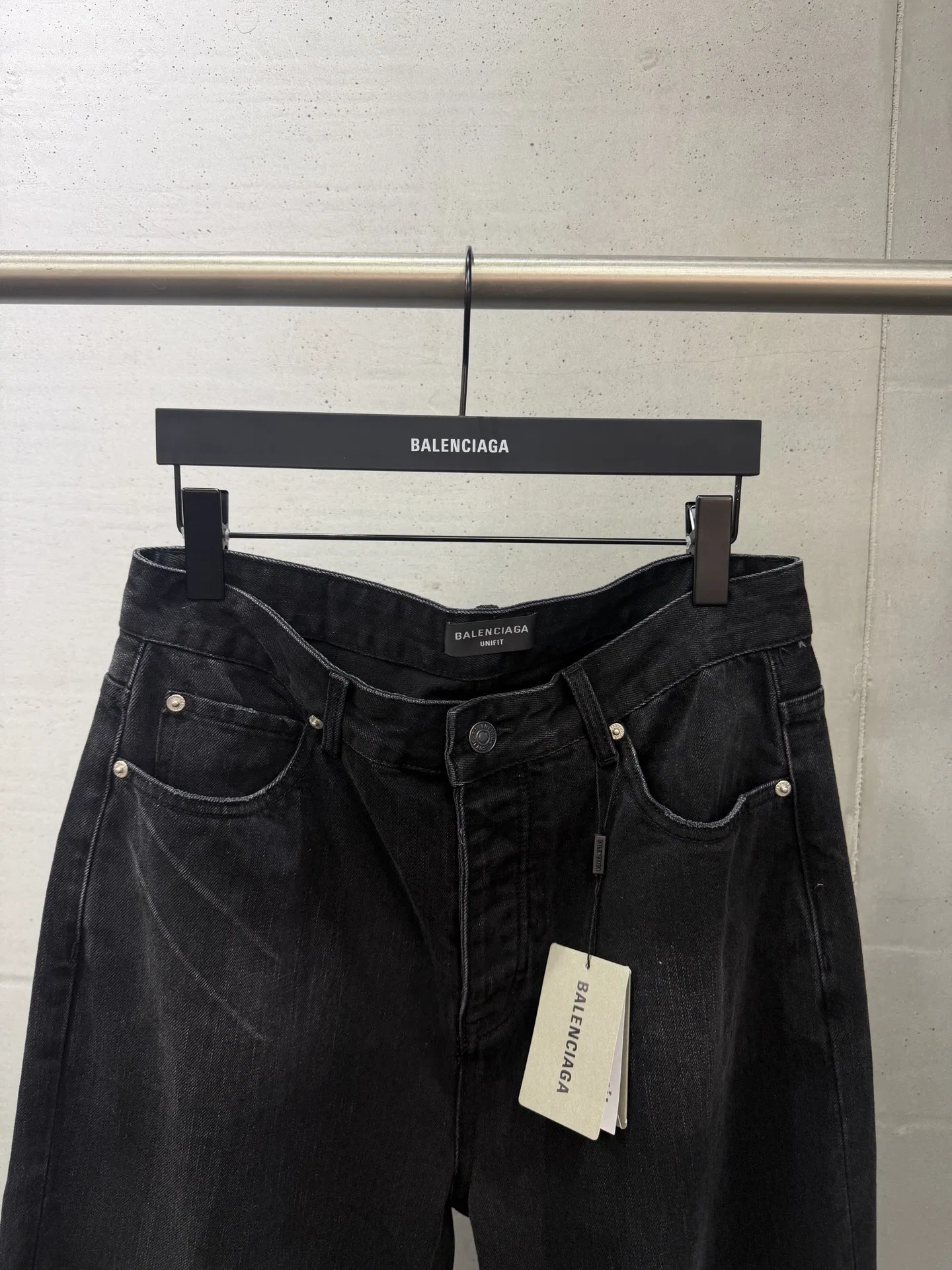 BC 27FW IAQGJNR 044 데님팬츠 3