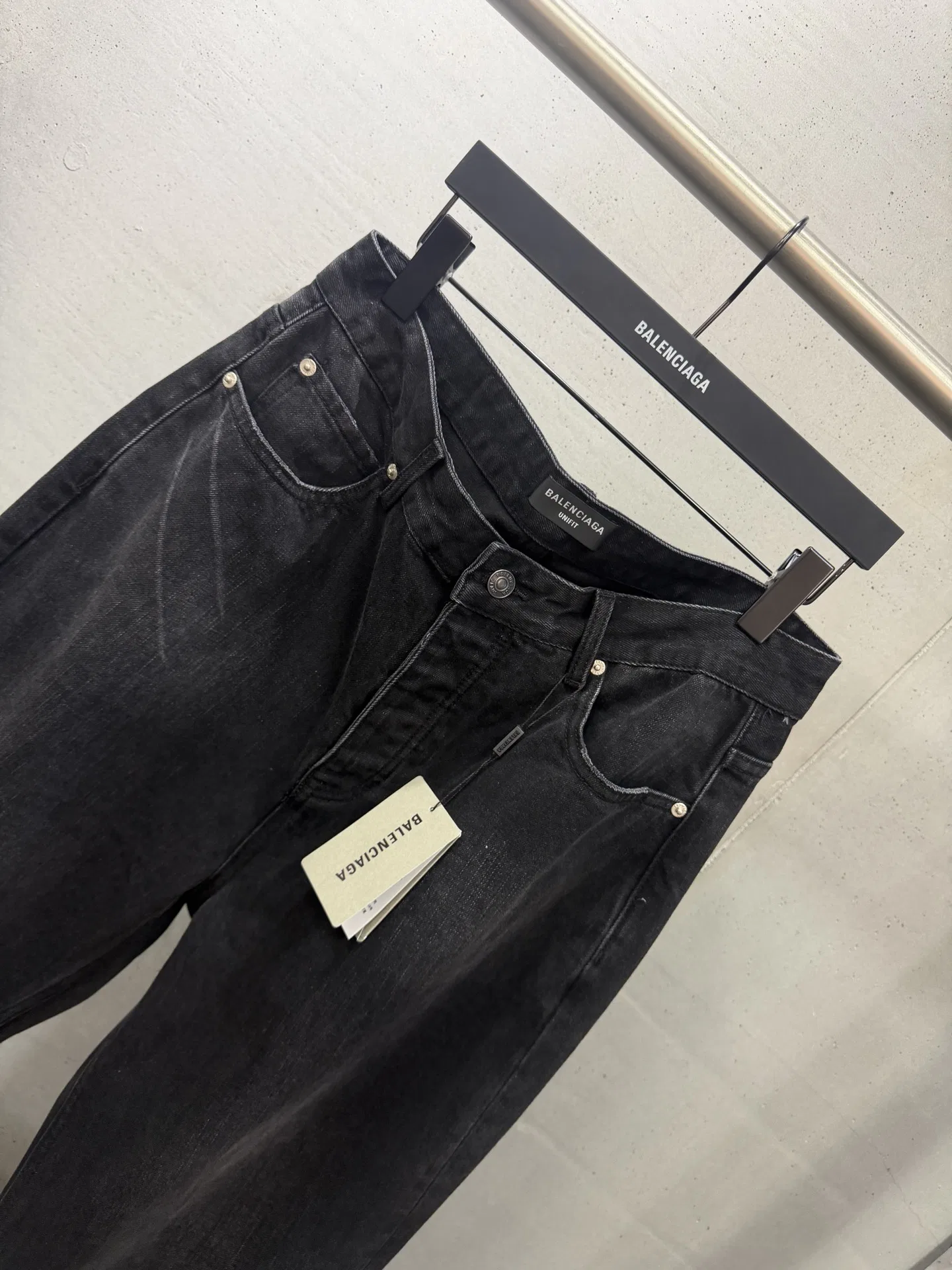 BC 27FW IAQGJNR 044 데님팬츠 4