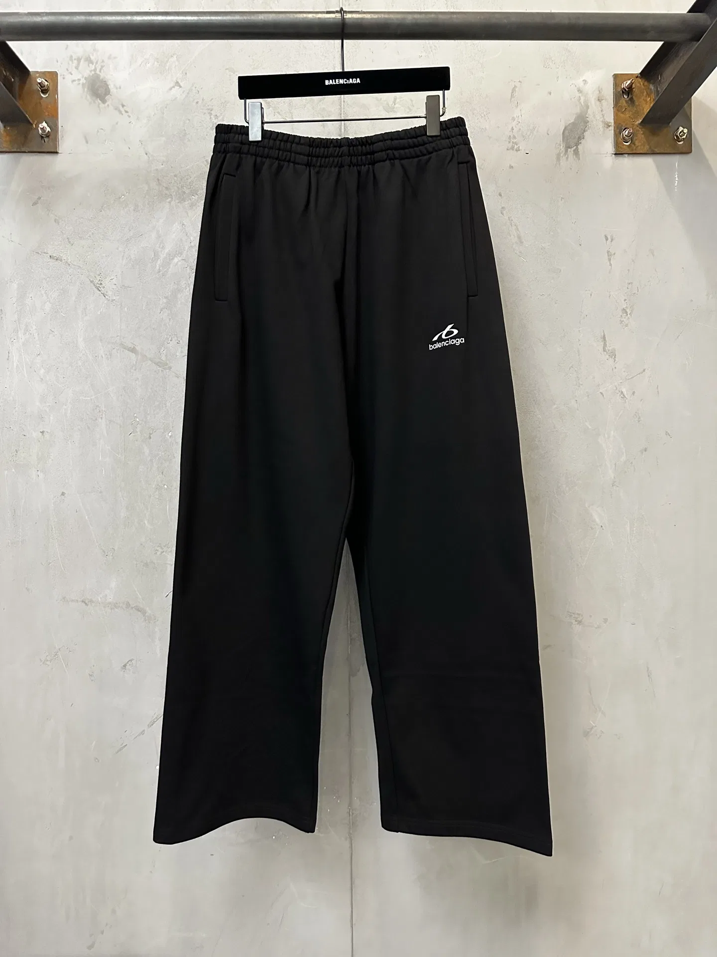 BC 27FW VPOHZJZ 002 스웻팬츠