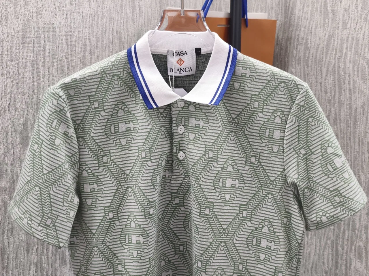 CASABLANCA 27FW WOSXHKM 002 폴로반팔티셔츠 4