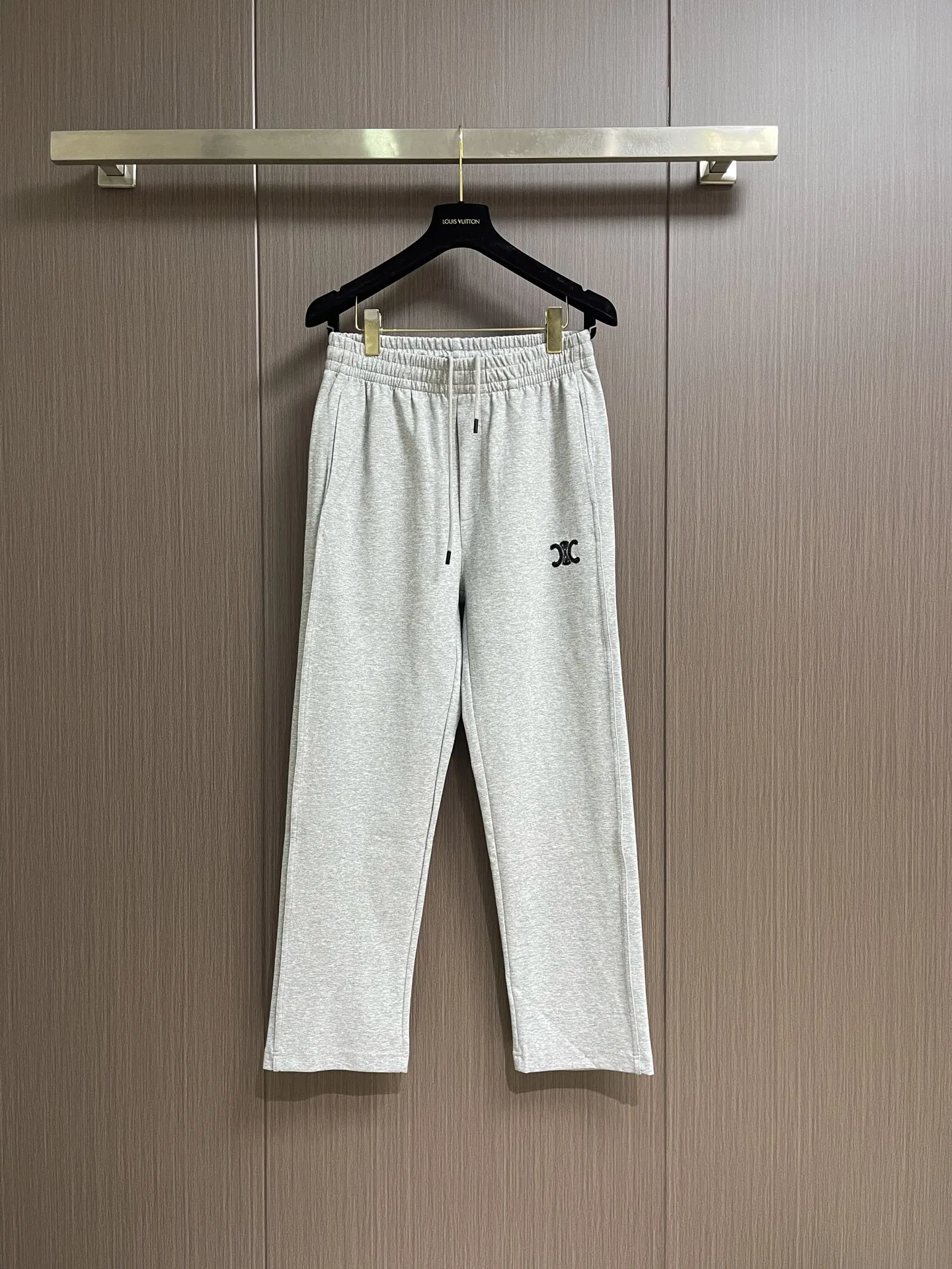 CEL 27FW AEVOAFD 003 스웻팬츠