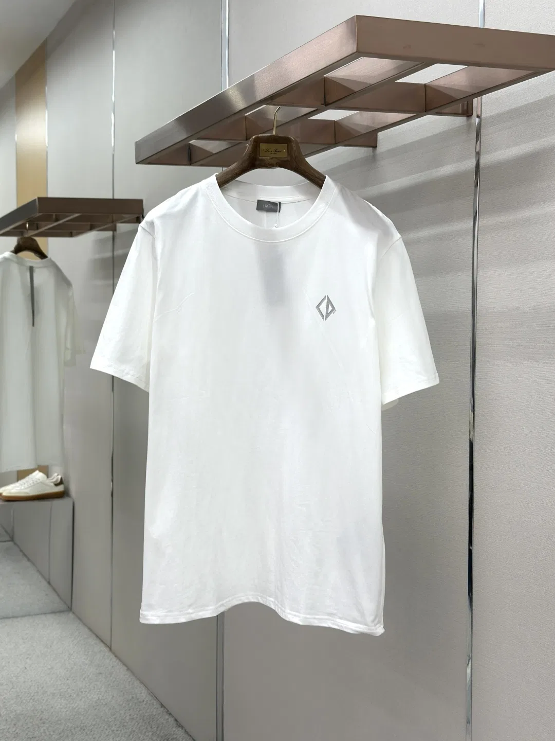 DIO 27FW AIVCBWZ 001 반팔티셔츠