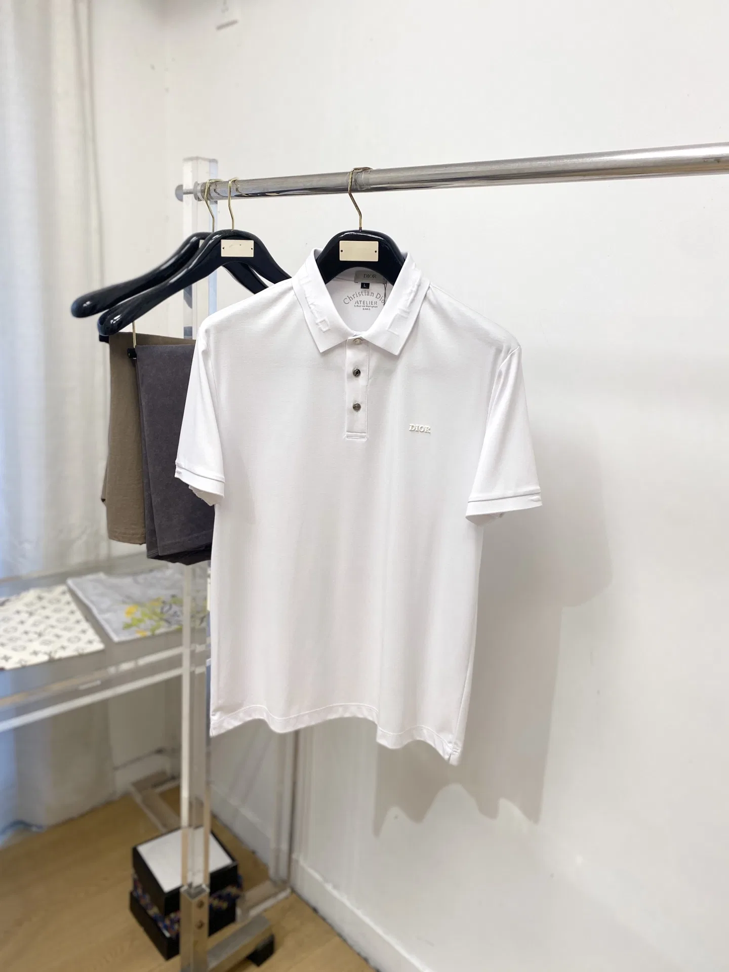 DIO 27FW AIVCBWZ 014 폴로반팔티셔츠