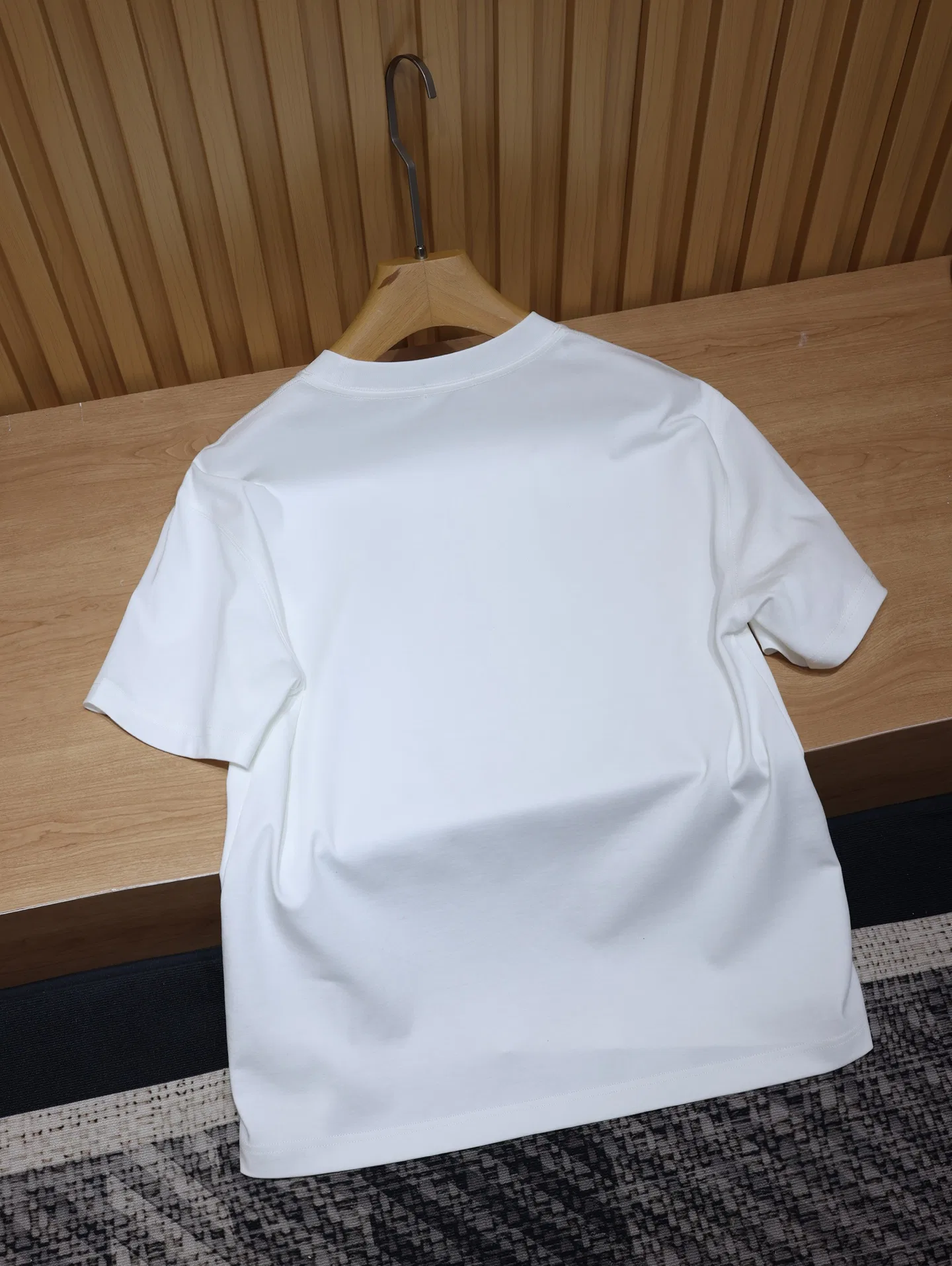 DIO 27FW EVVIHGY 007 반팔티셔츠 3
