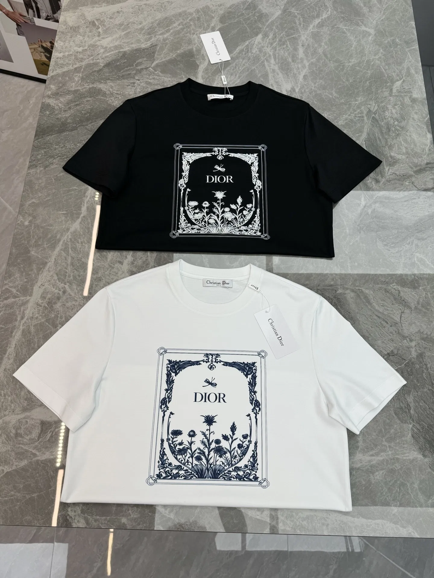 DIO 27FW EVVIHGY 017 반팔티셔츠 5