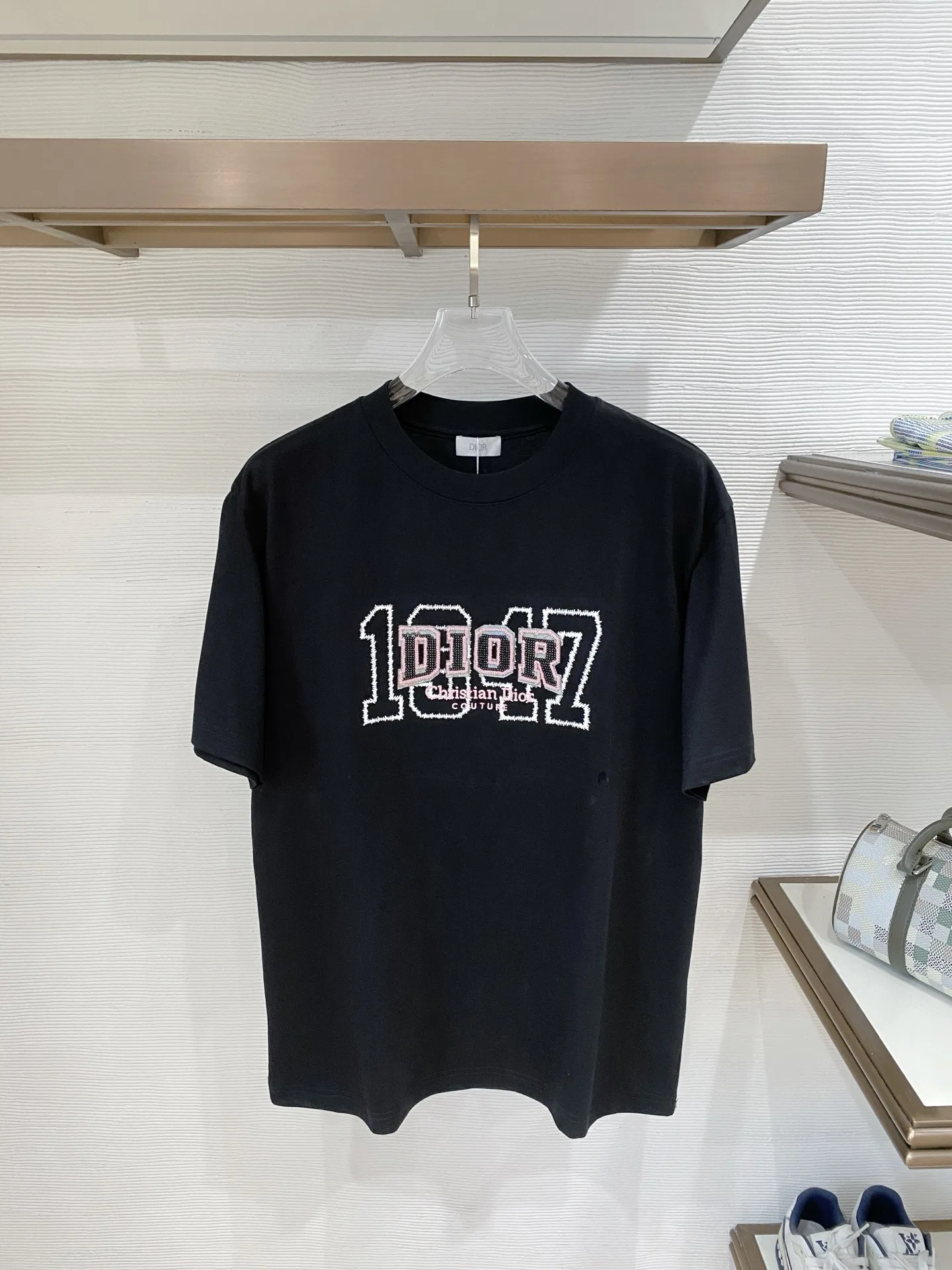 DIO 27FW EVVIHGY 032 반팔티셔츠