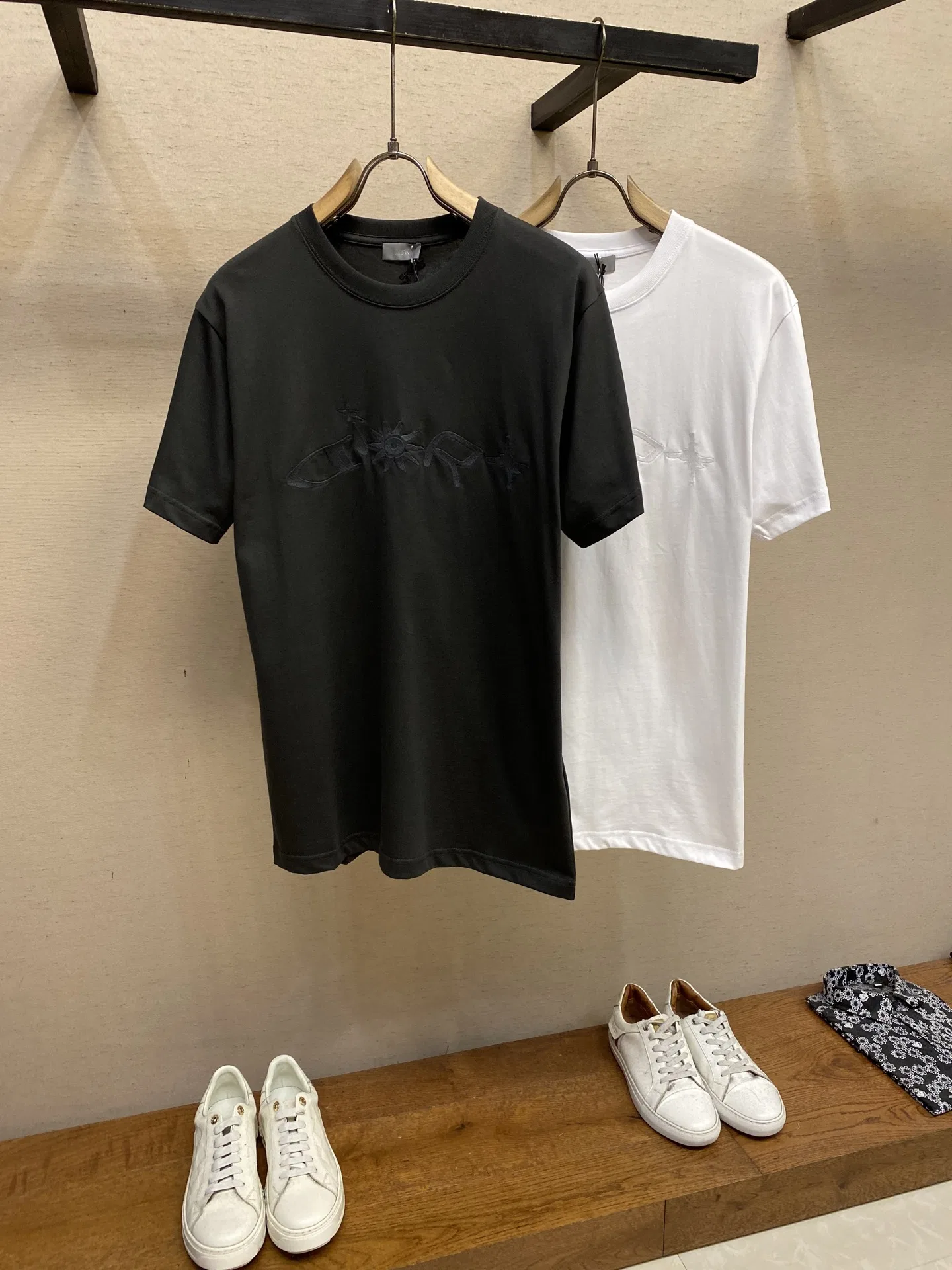 DIO 27FW OUNYZGO 011 반팔티셔츠 3