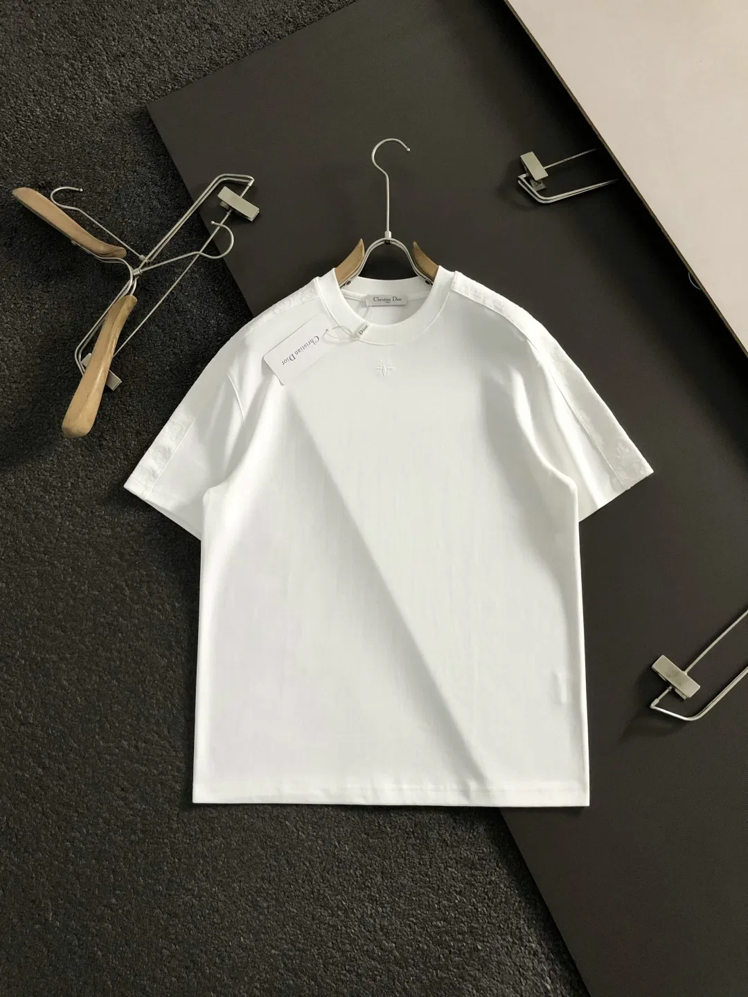 DIO 27FW OUNYZGO 017 반팔티셔츠