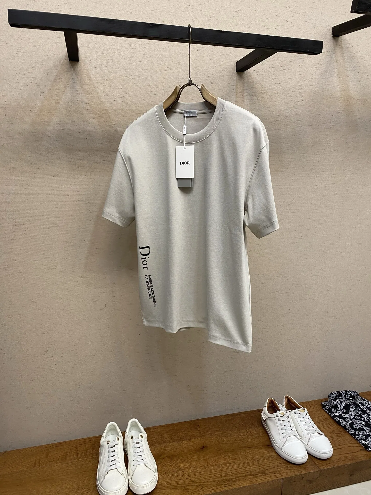 DIO 27FW OUNYZGO 039 반팔티셔츠