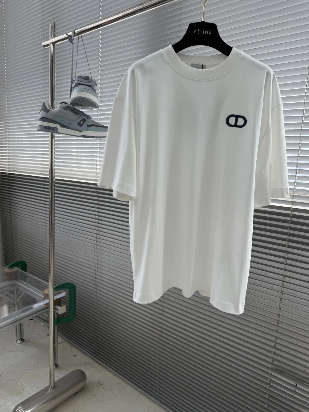 DIO 27FW OUNYZGO 041 반팔티셔츠