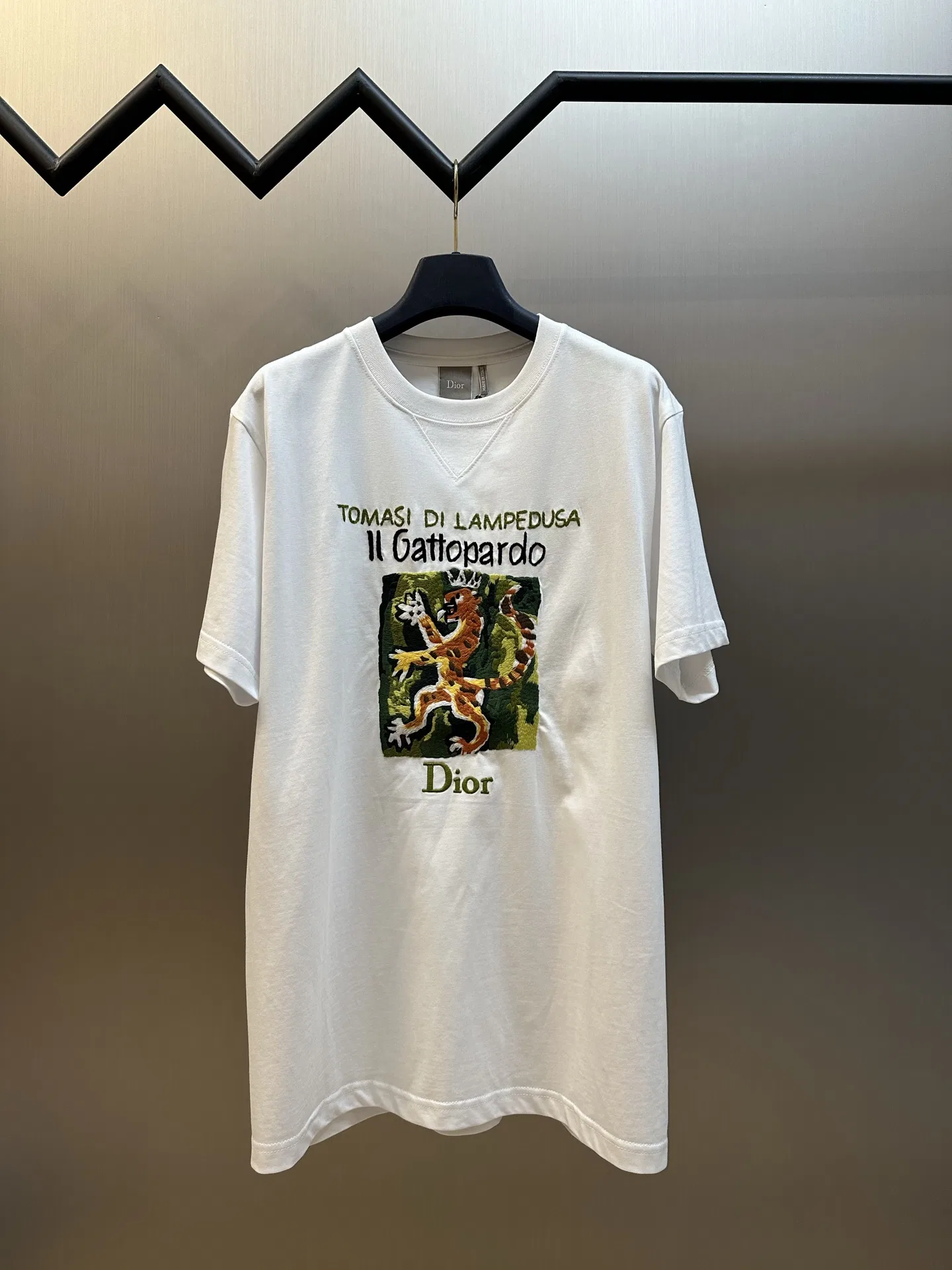 DIO 27FW OUNYZGO 072 반팔티셔츠