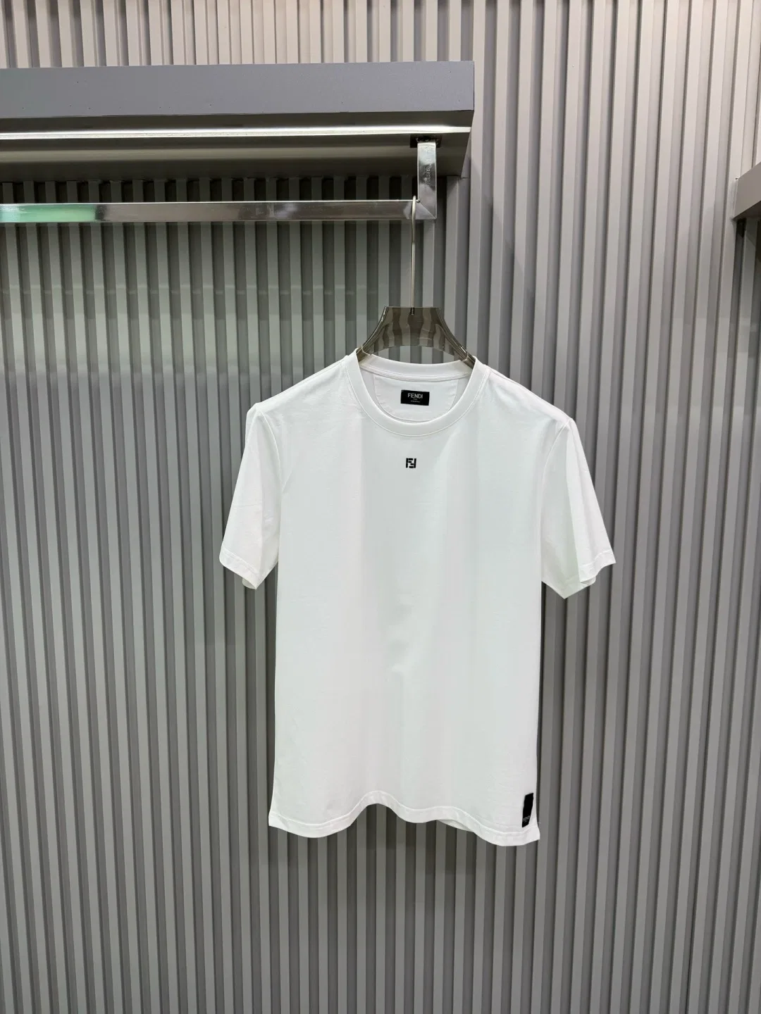 FEN 27FW CAFYNRN 004 반팔티셔츠