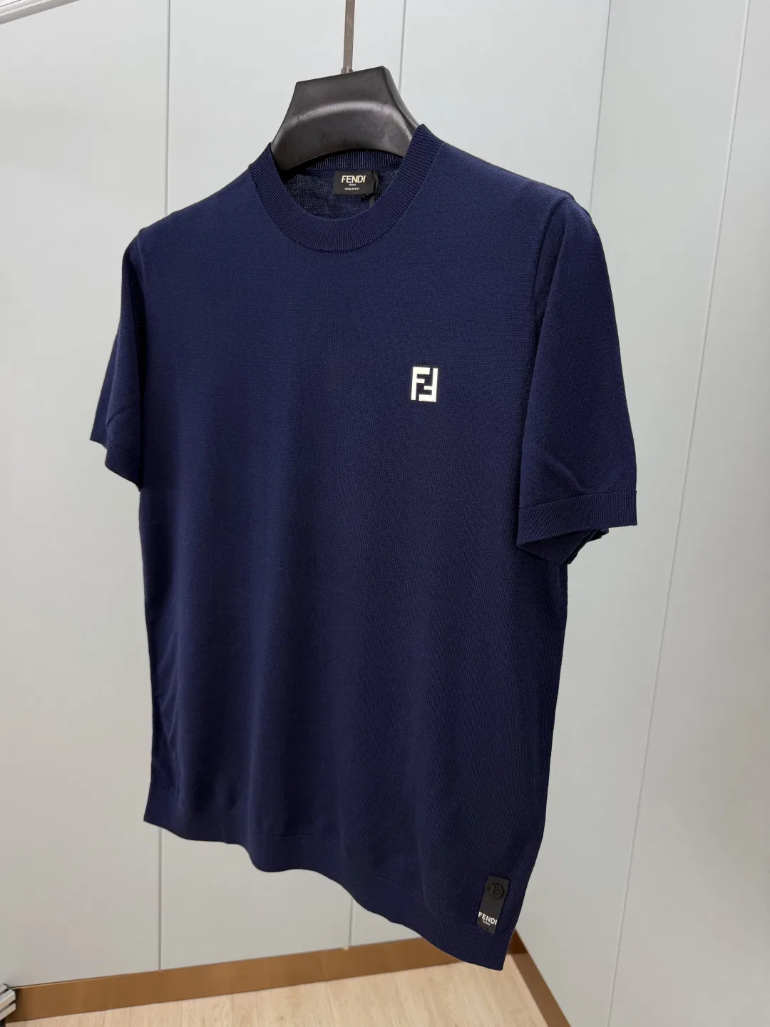 FEN 27FW CAFYNRN 006 반팔니트 5