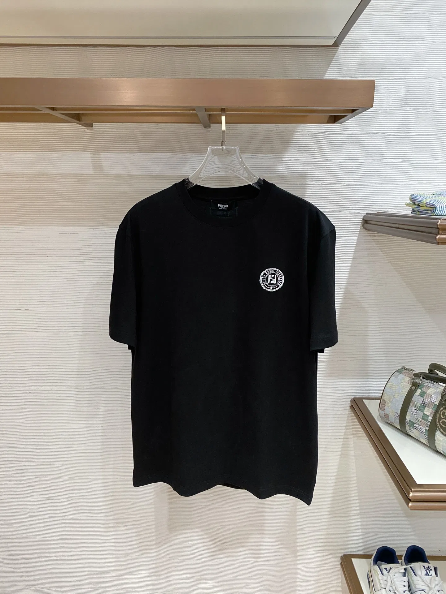 FEN 27FW CAFYNRN 015 반팔티셔츠