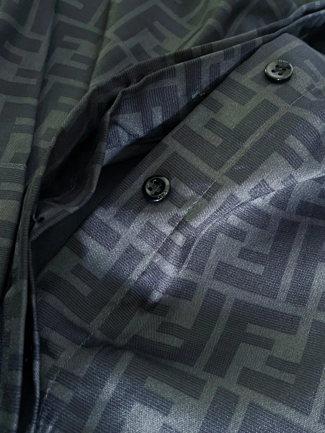 FEN 27FW EIUHZUK 008 셔츠 6