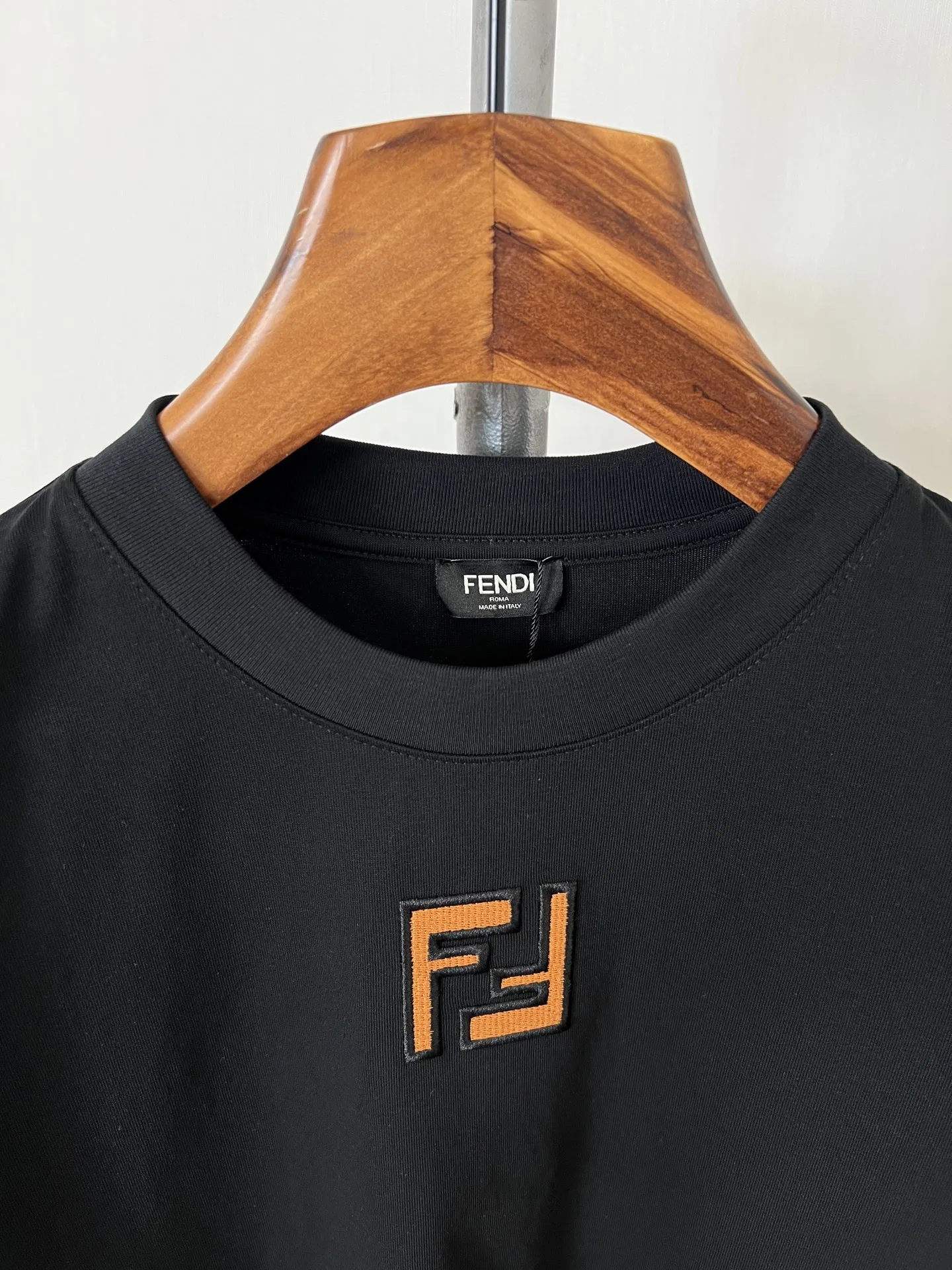 FEN 27FW EIZFWRE 004 반팔티셔츠 5