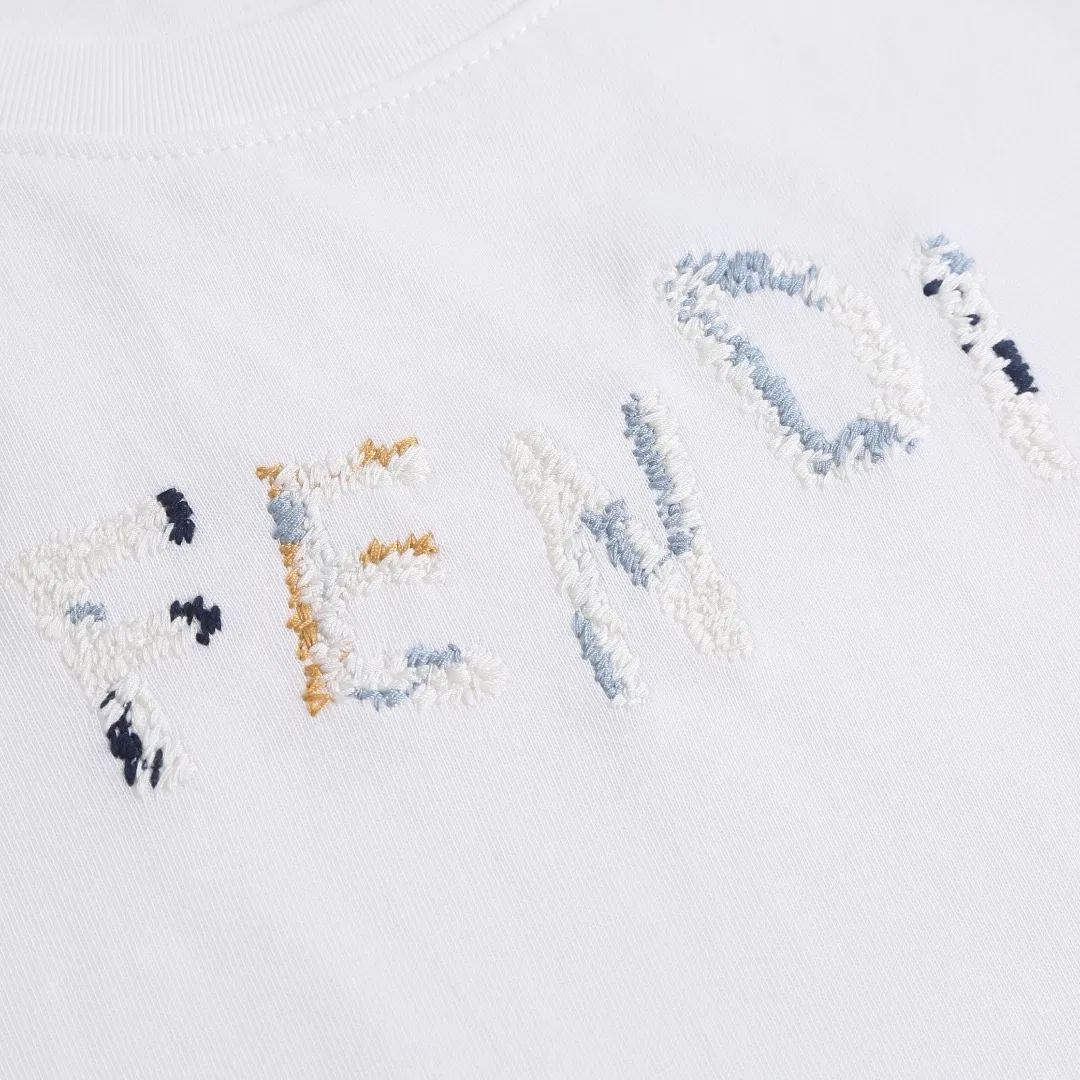 FEN 27FW FVEQOWW 001 반팔티셔츠 4