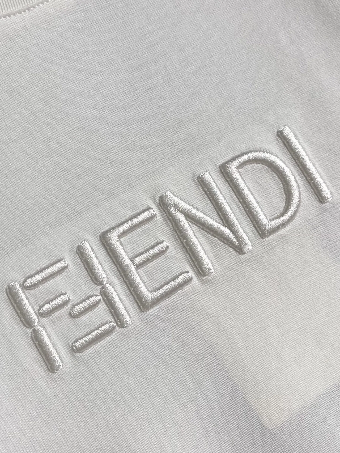 FEN 27FW KJARXSO 002 반팔티셔츠 5