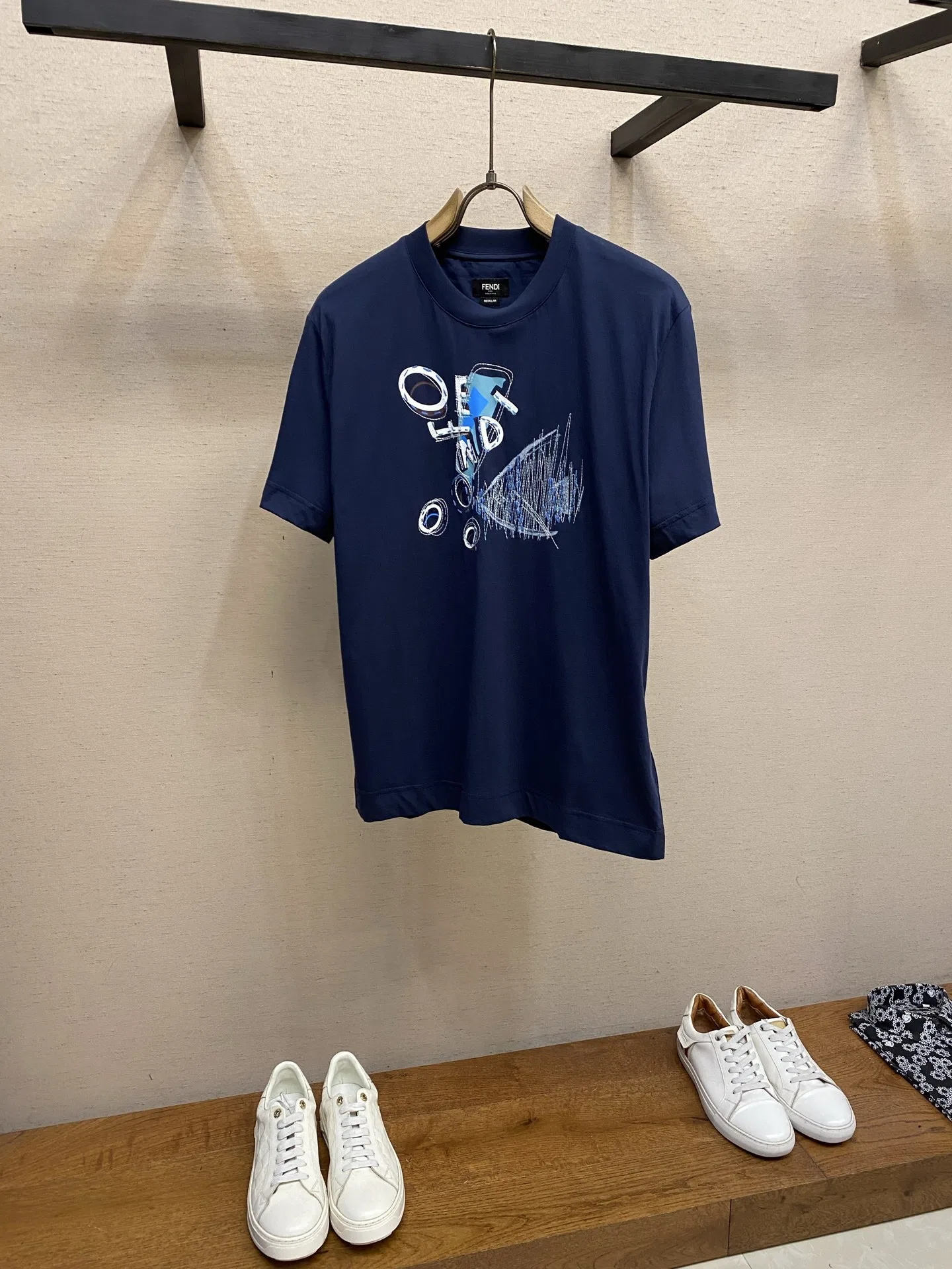 FEN 27FW KJARXSO 004 반팔티셔츠